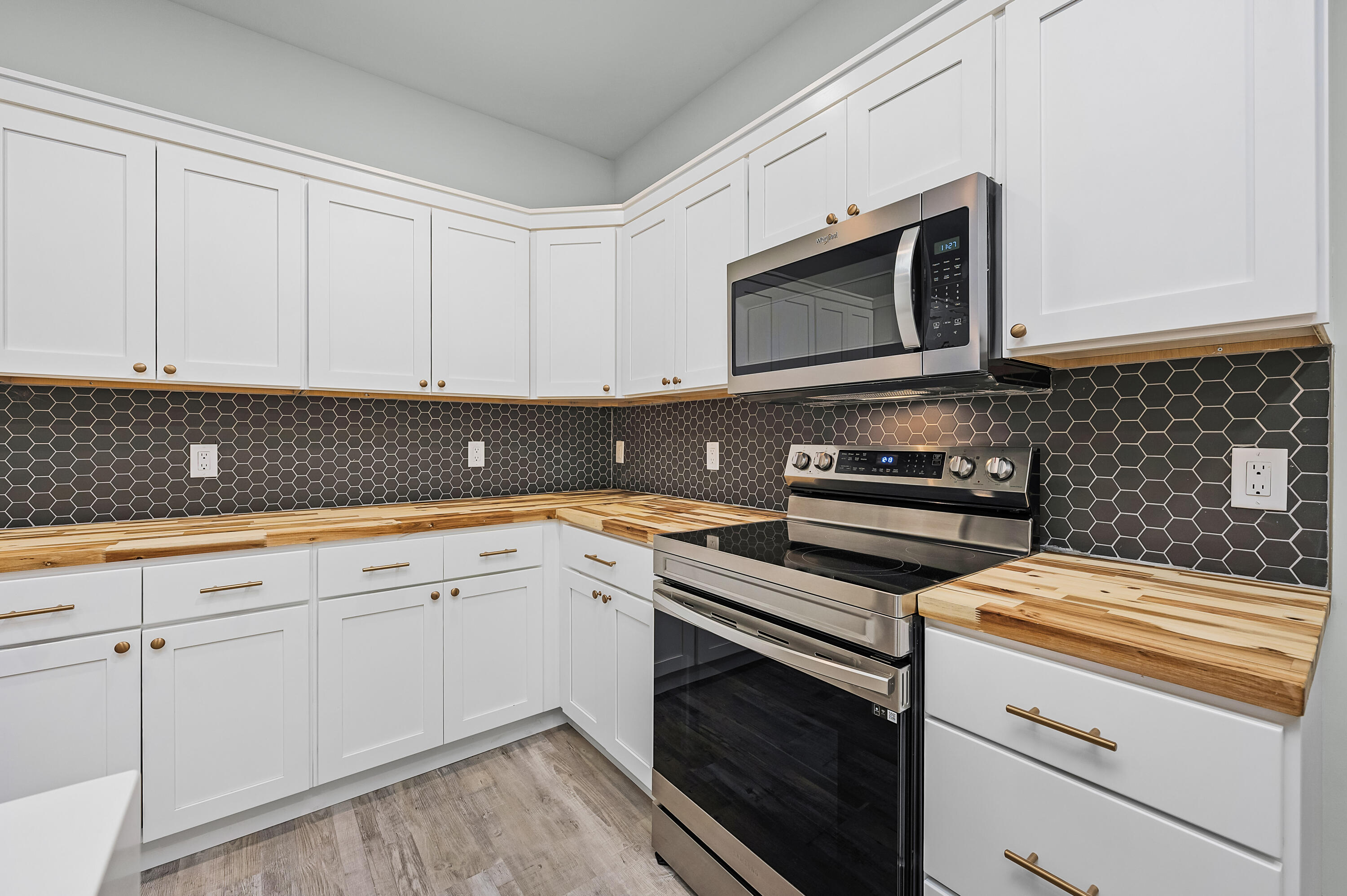 LOWERY TOWNHOMES - Residential