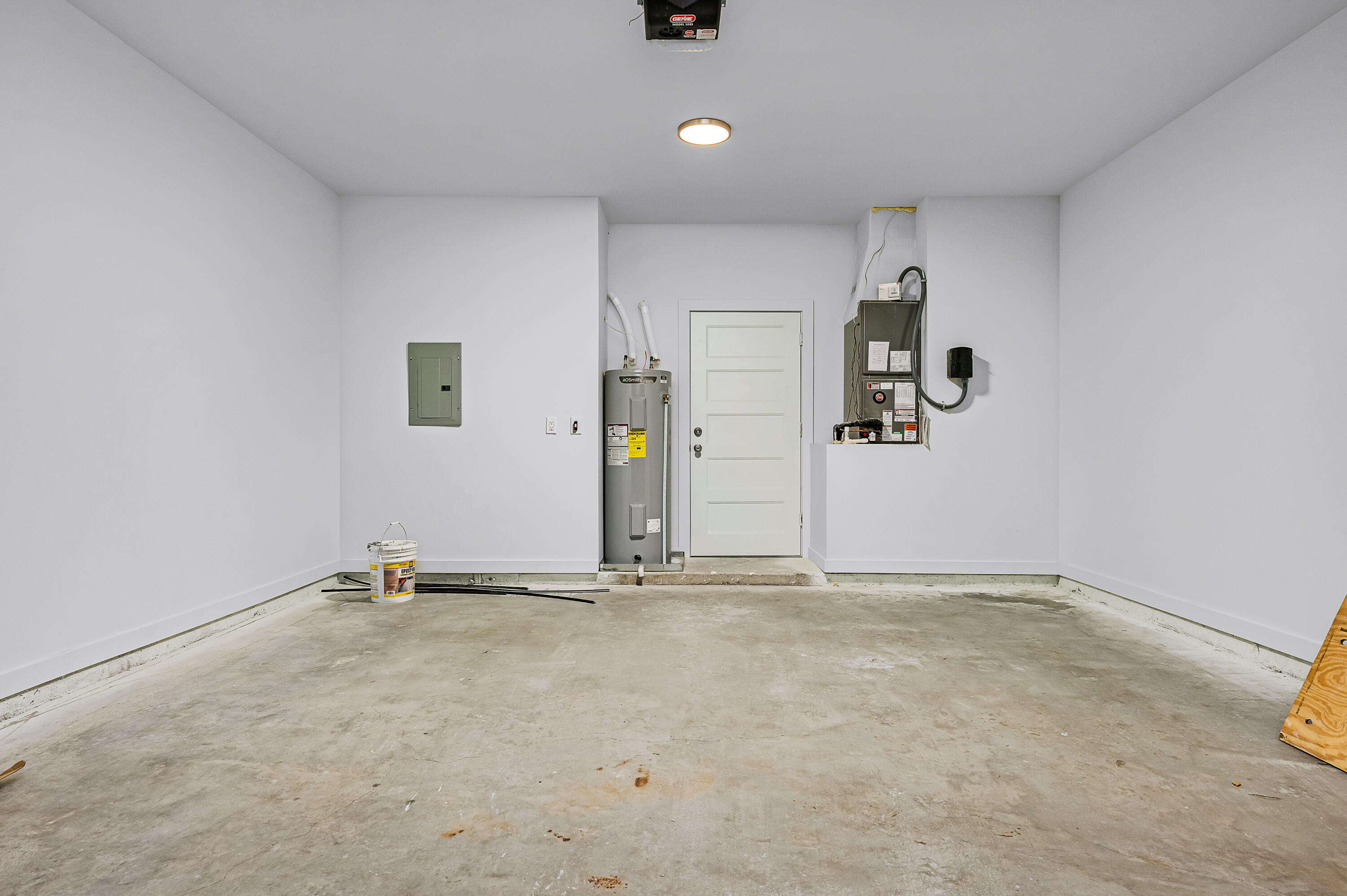 LOWERY TOWNHOMES - Residential