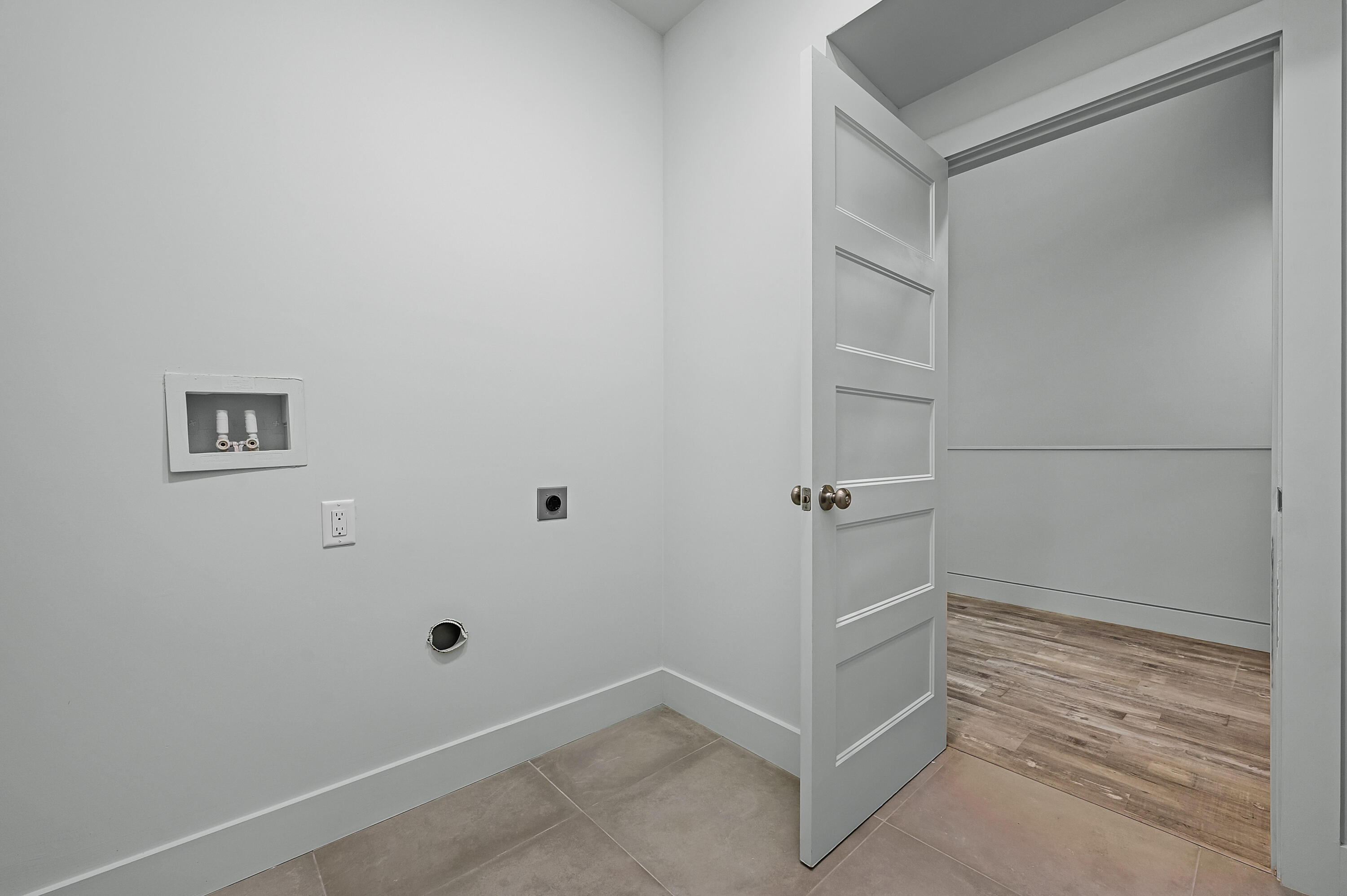 LOWERY TOWNHOMES - Residential