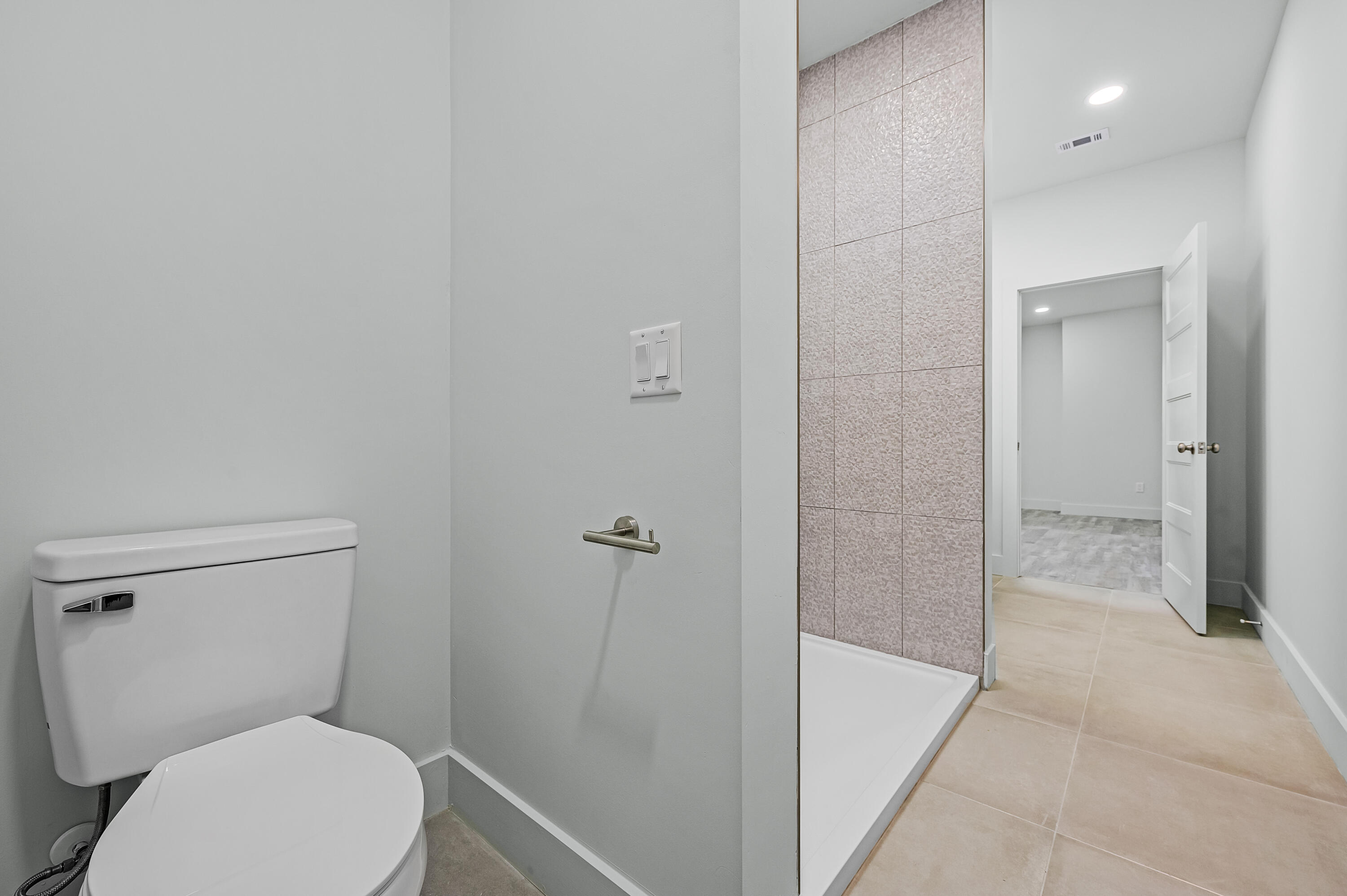 LOWERY TOWNHOMES - Residential