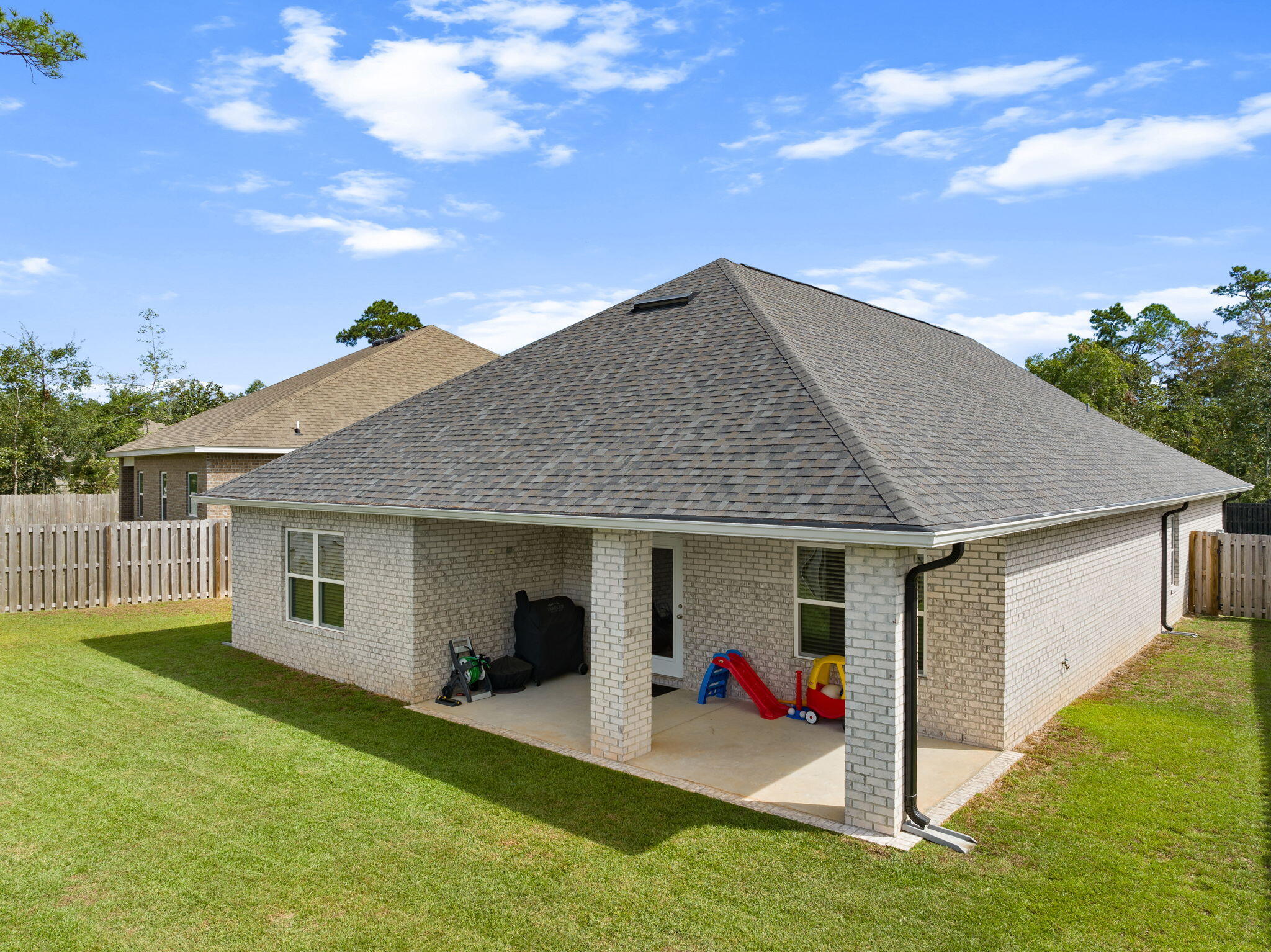 LIVE OAK HARBOUR - Residential Lease