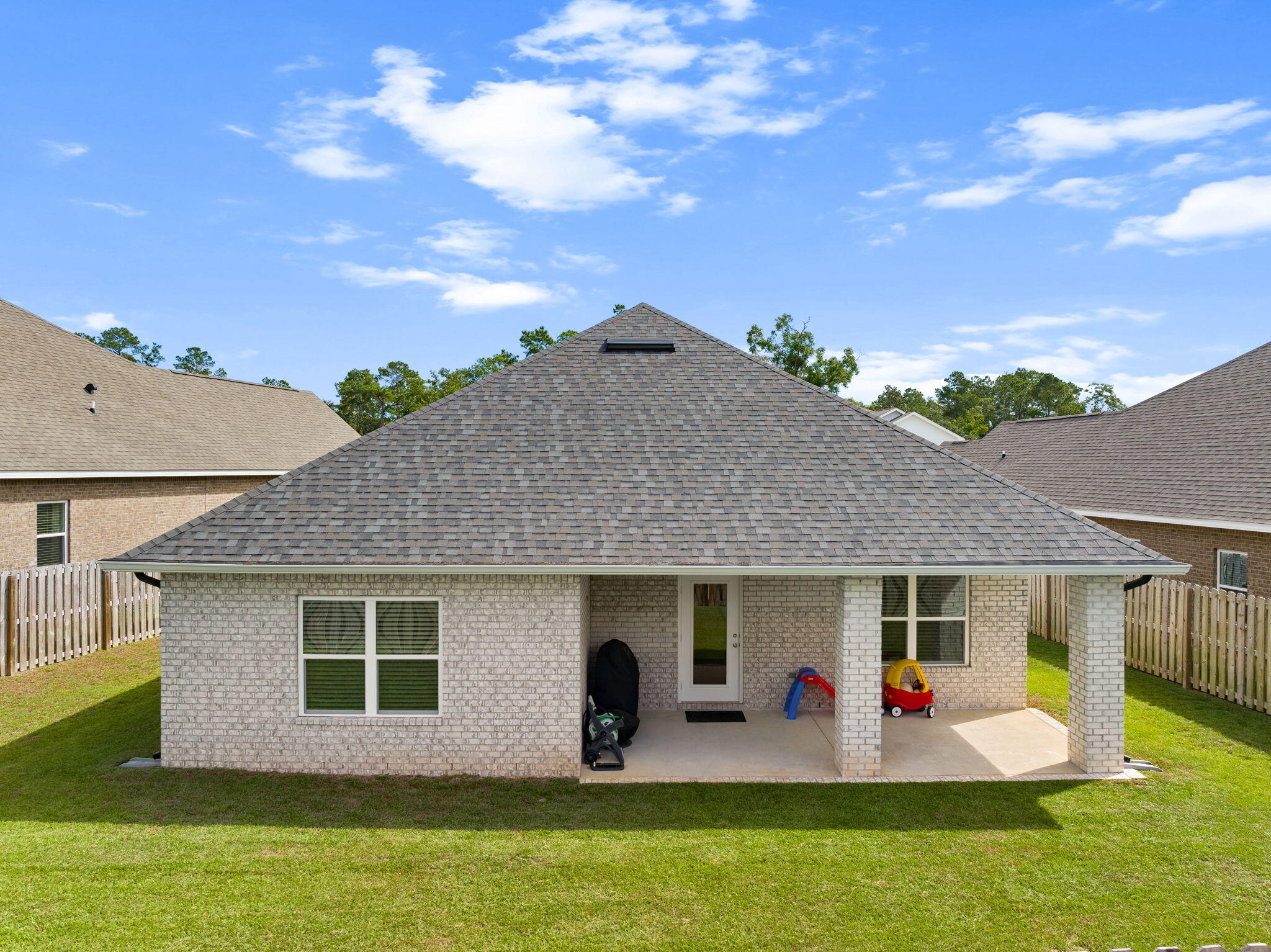 LIVE OAK HARBOUR - Residential Lease