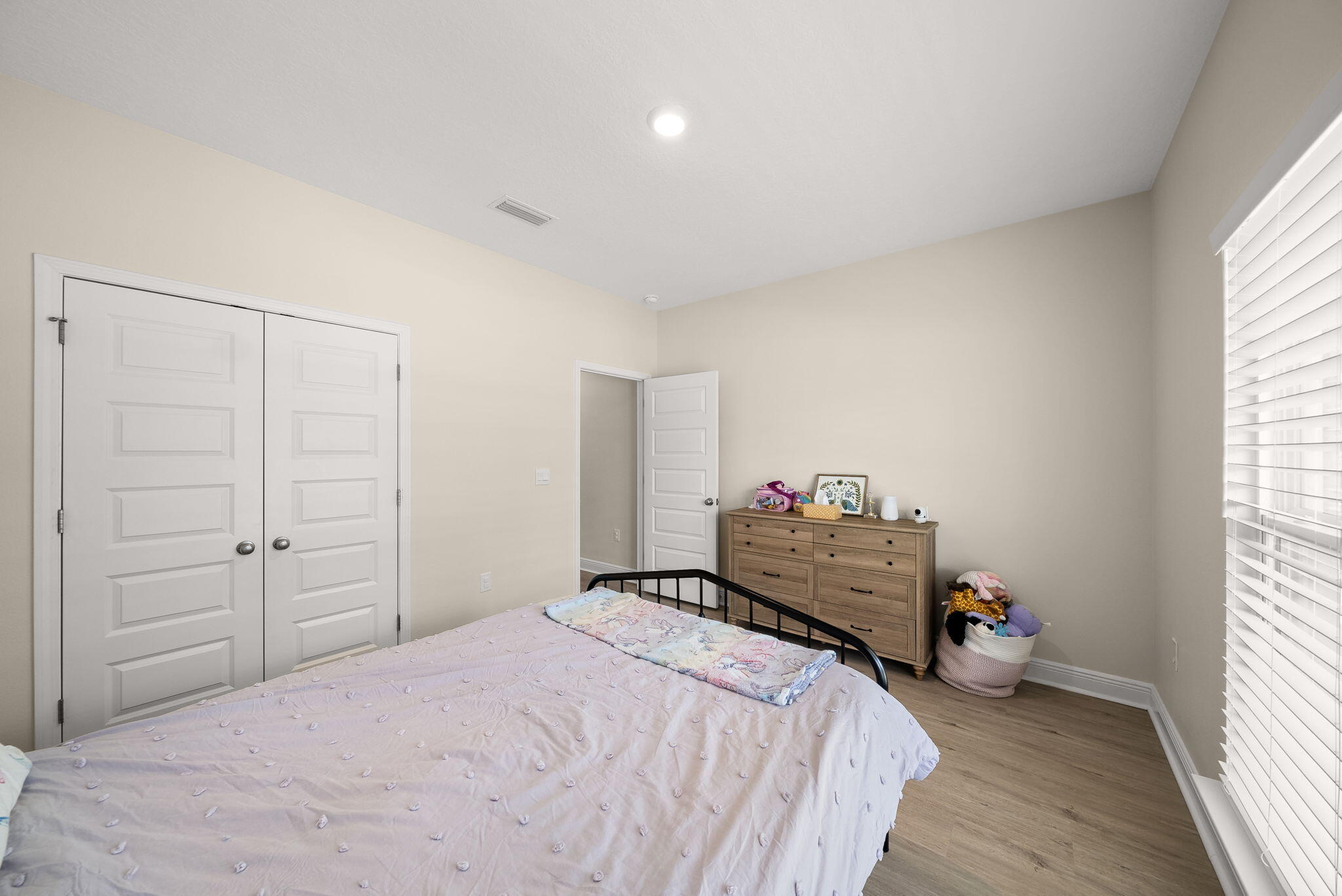 LIVE OAK HARBOUR - Residential Lease