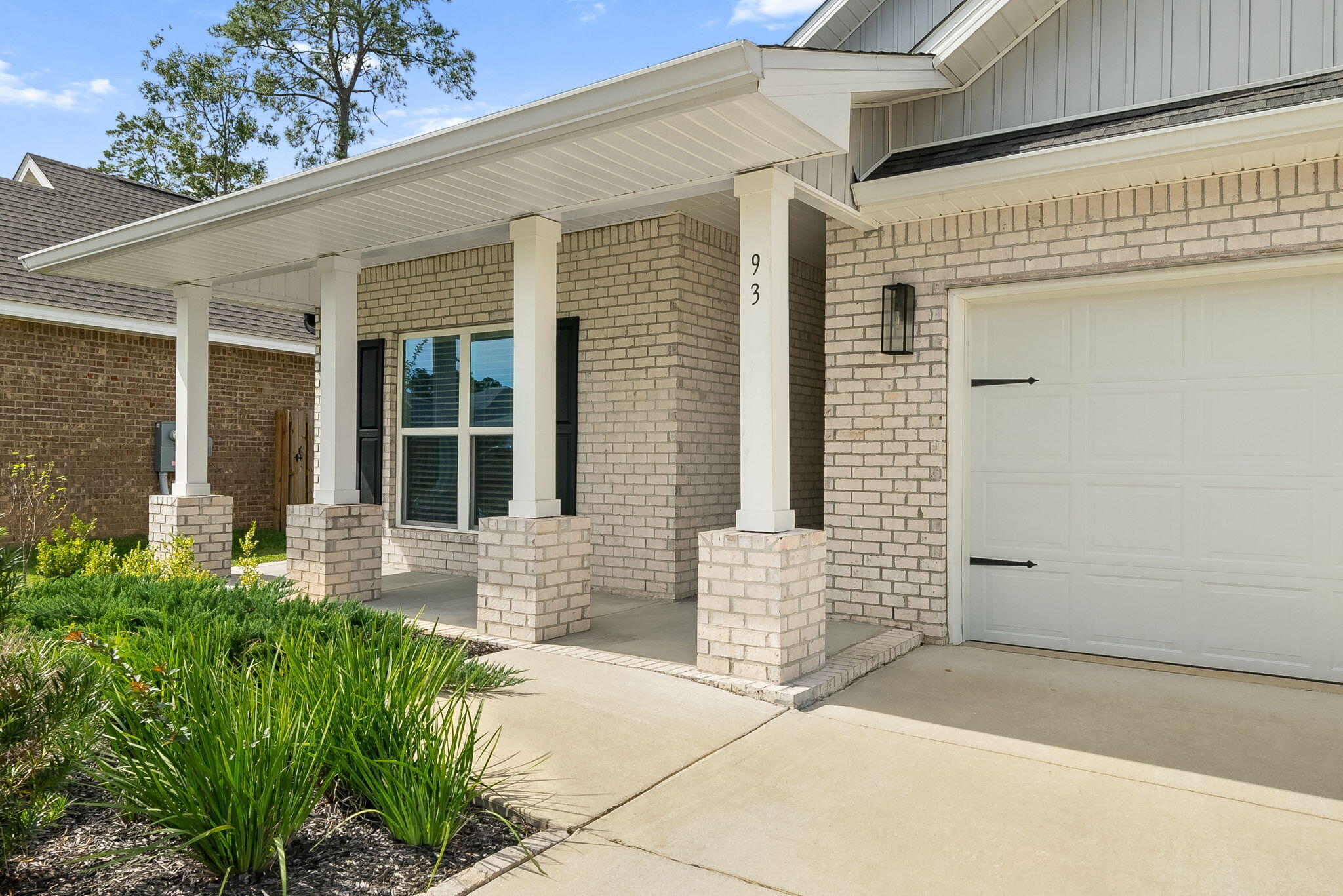 LIVE OAK HARBOUR - Residential Lease