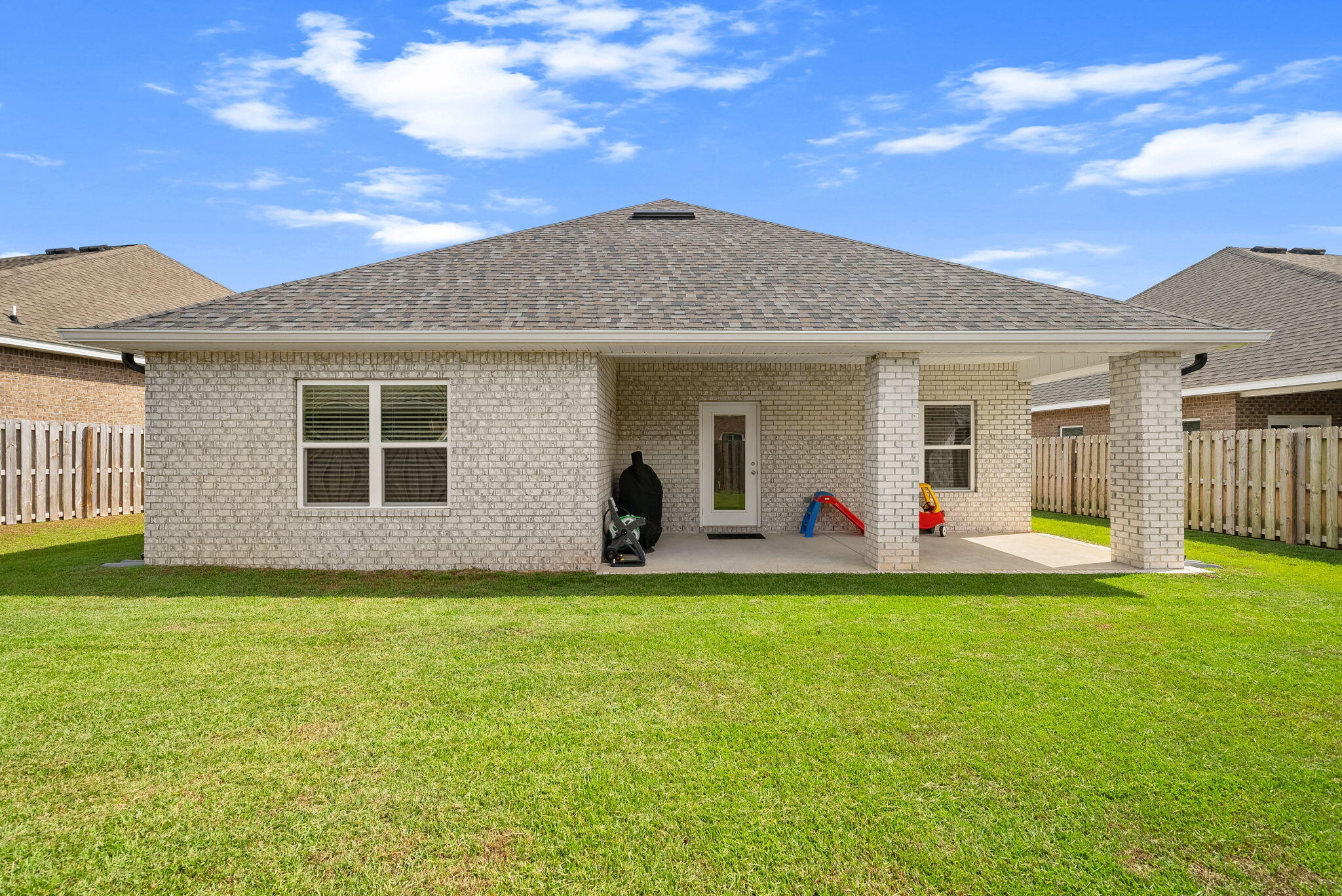 LIVE OAK HARBOUR - Residential Lease