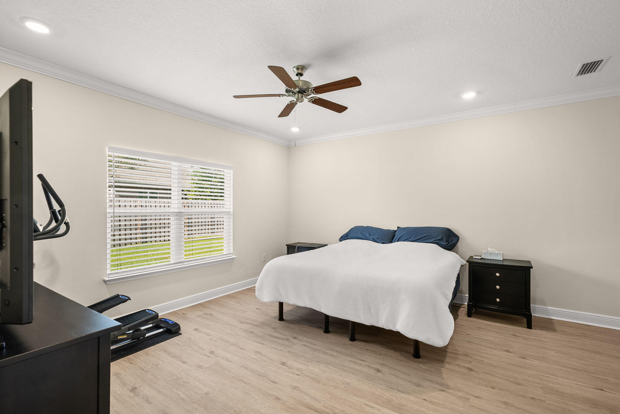 LIVE OAK HARBOUR - Residential Lease