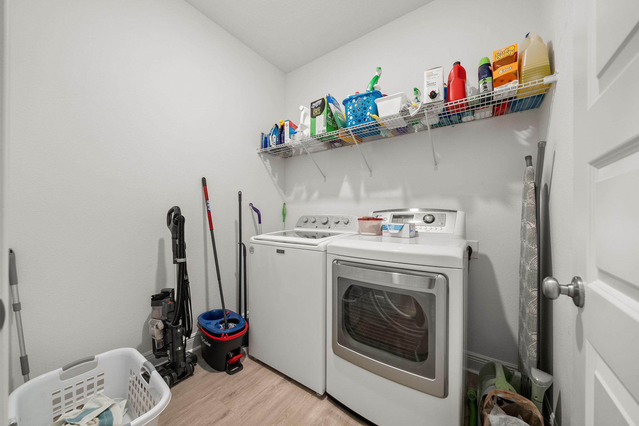 LIVE OAK HARBOUR - Residential Lease