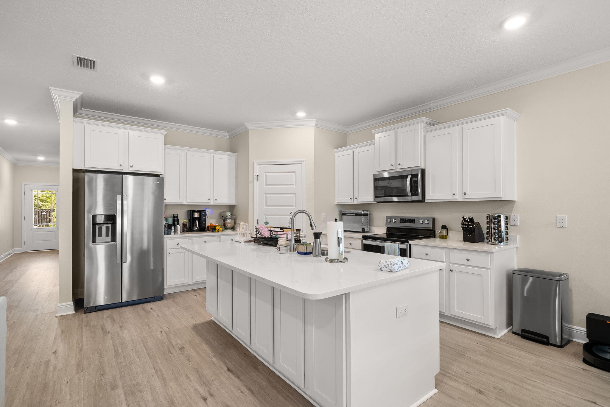 LIVE OAK HARBOUR - Residential Lease