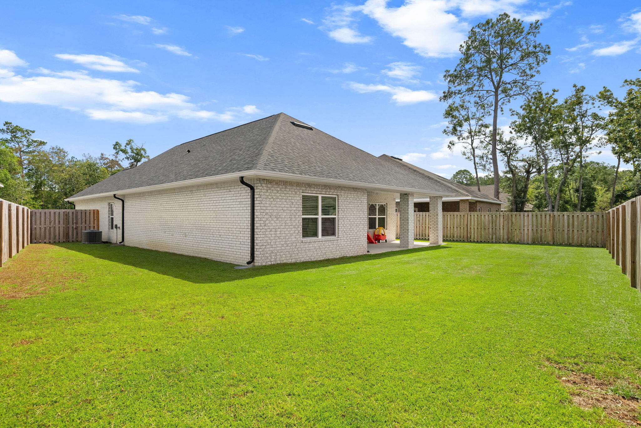 LIVE OAK HARBOUR - Residential Lease