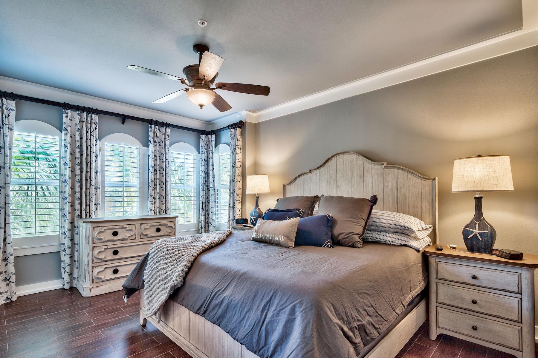 VILLAS AT SEACREST BEACH - Residential