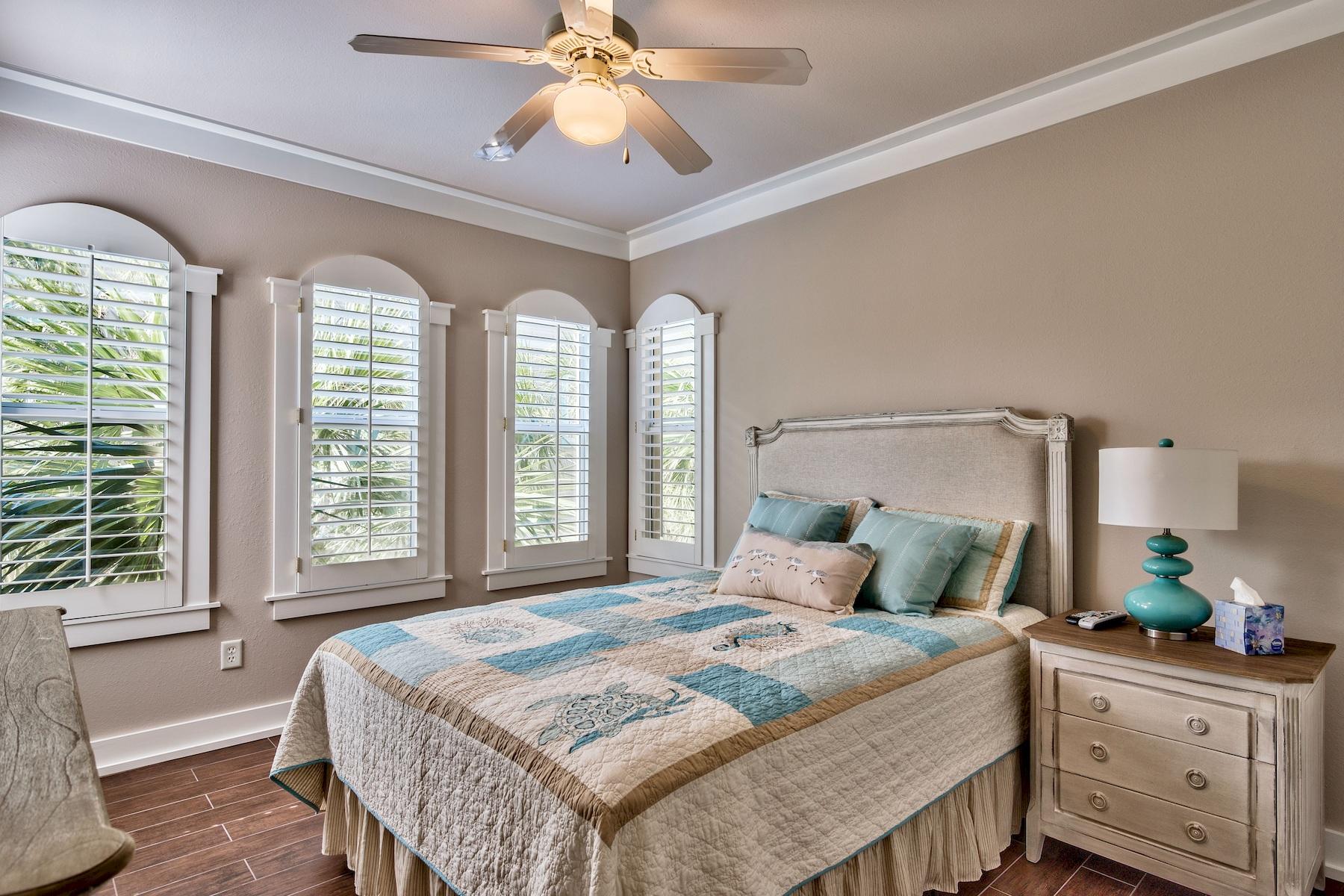 VILLAS AT SEACREST BEACH - Residential