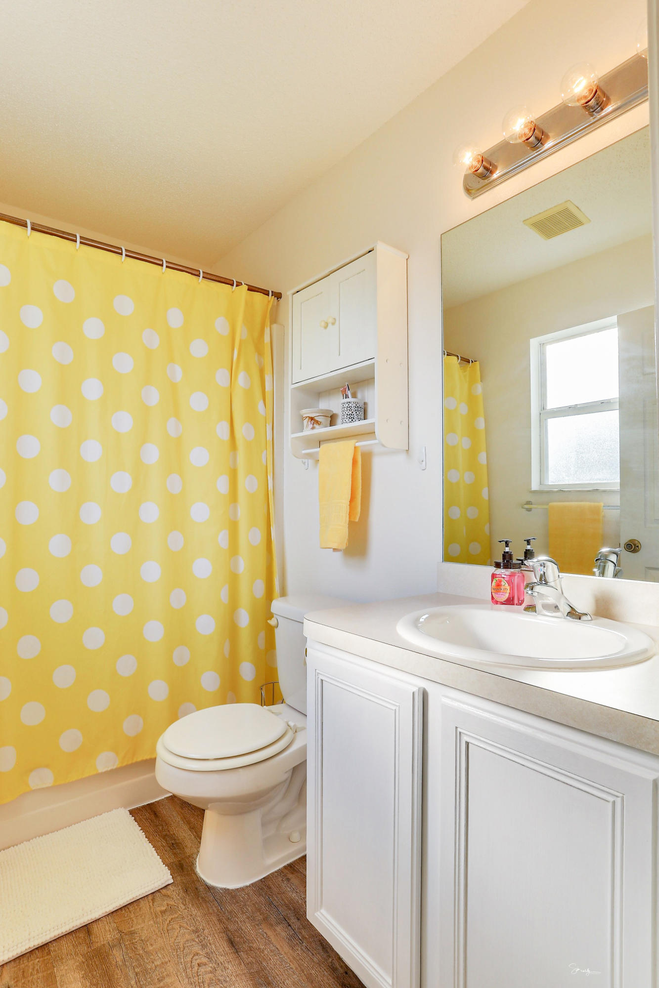 RIDGE CREST PH I - Residential