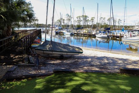 A home in Niceville