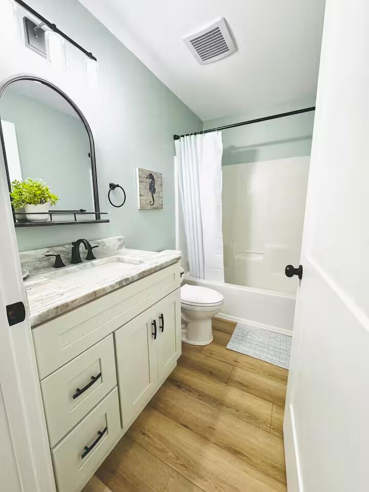 HOLLEY BY THE SEA - Residential
