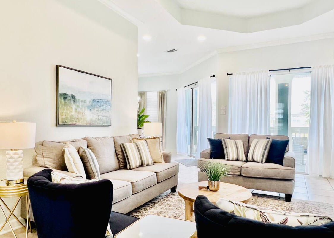CRYSTAL COVE - Residential
