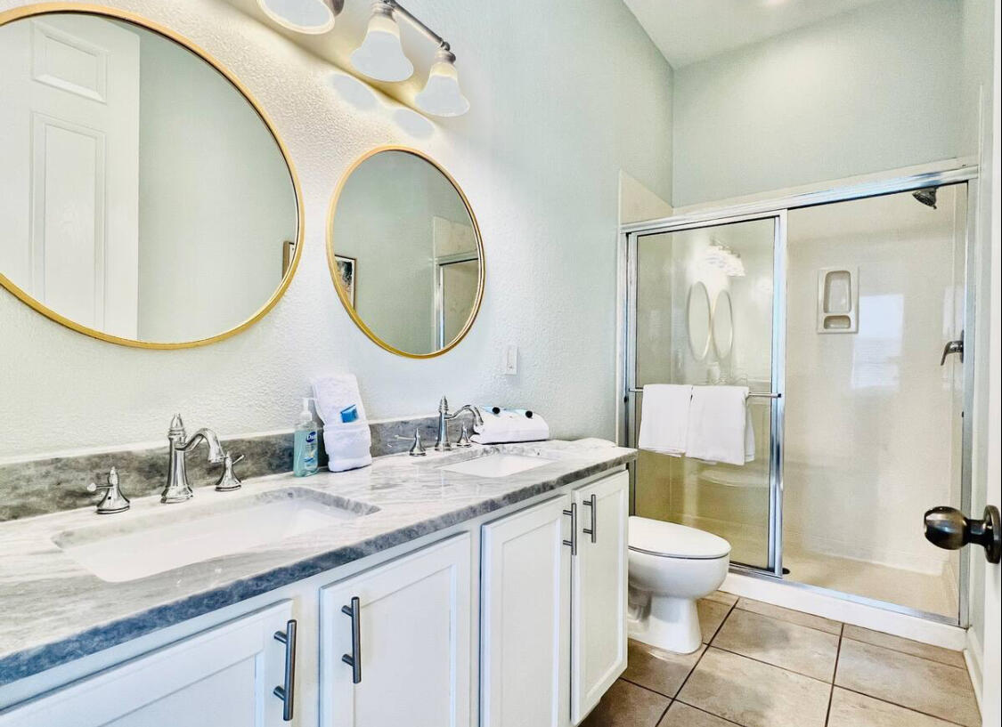 CRYSTAL COVE - Residential