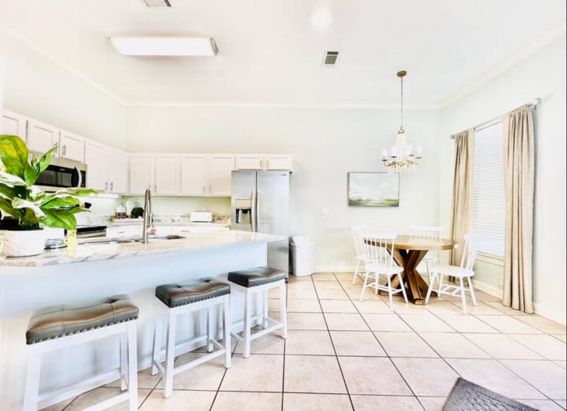 CRYSTAL COVE - Residential