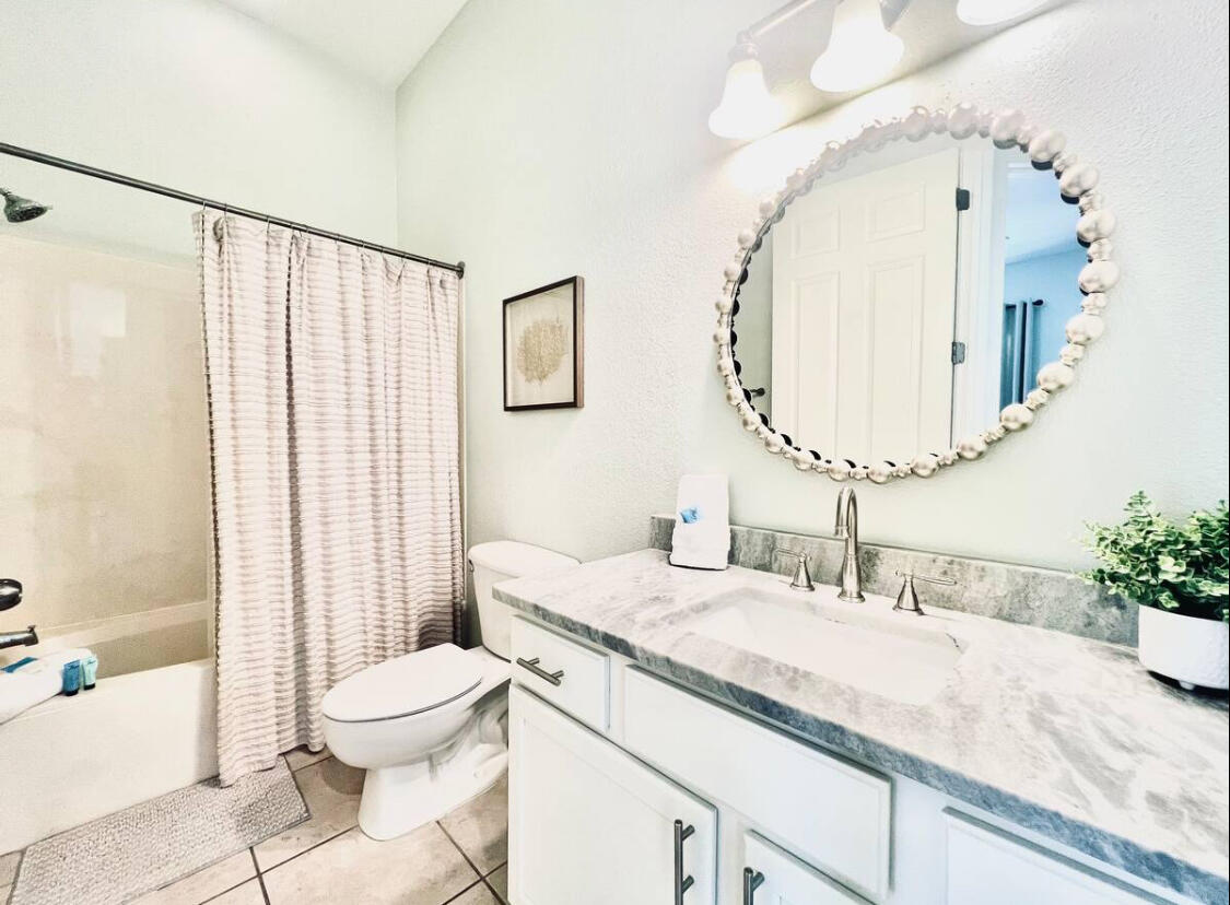 CRYSTAL COVE - Residential