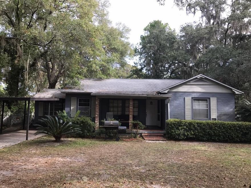 $25k remodel in 2013 with new electrical and plumbing. Great rental property and has the ability for 100% financing. Super charming traditional style home in THE COVE. The Cove is a great neighborhood for walking and biking. Close to downtown and the marina. All measurements are approximate. Please verify if important.