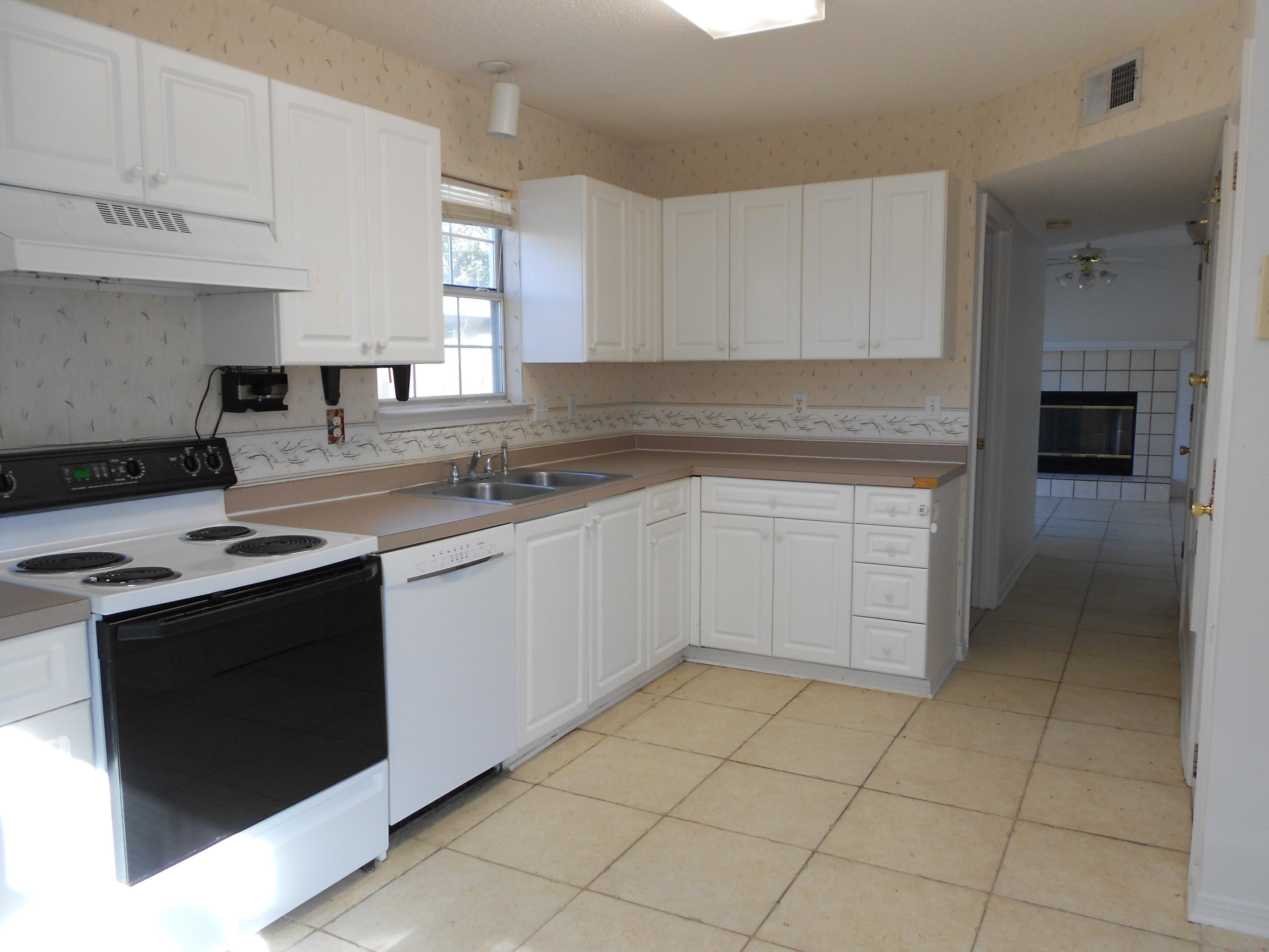 FOREST OAKS PH 2 - Residential Lease