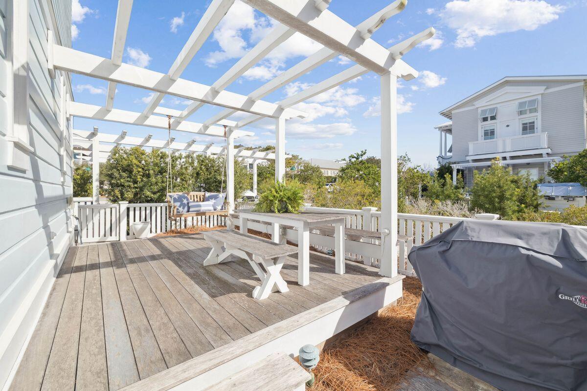 SEASIDE 11 - Residential