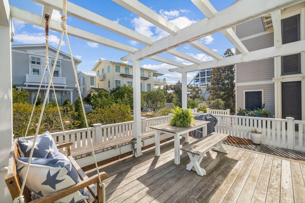 SEASIDE 11 - Residential