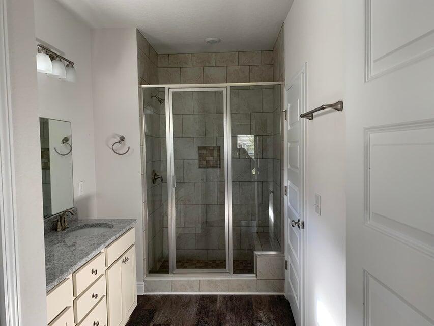 HAMMOCK BAY - Residential Lease