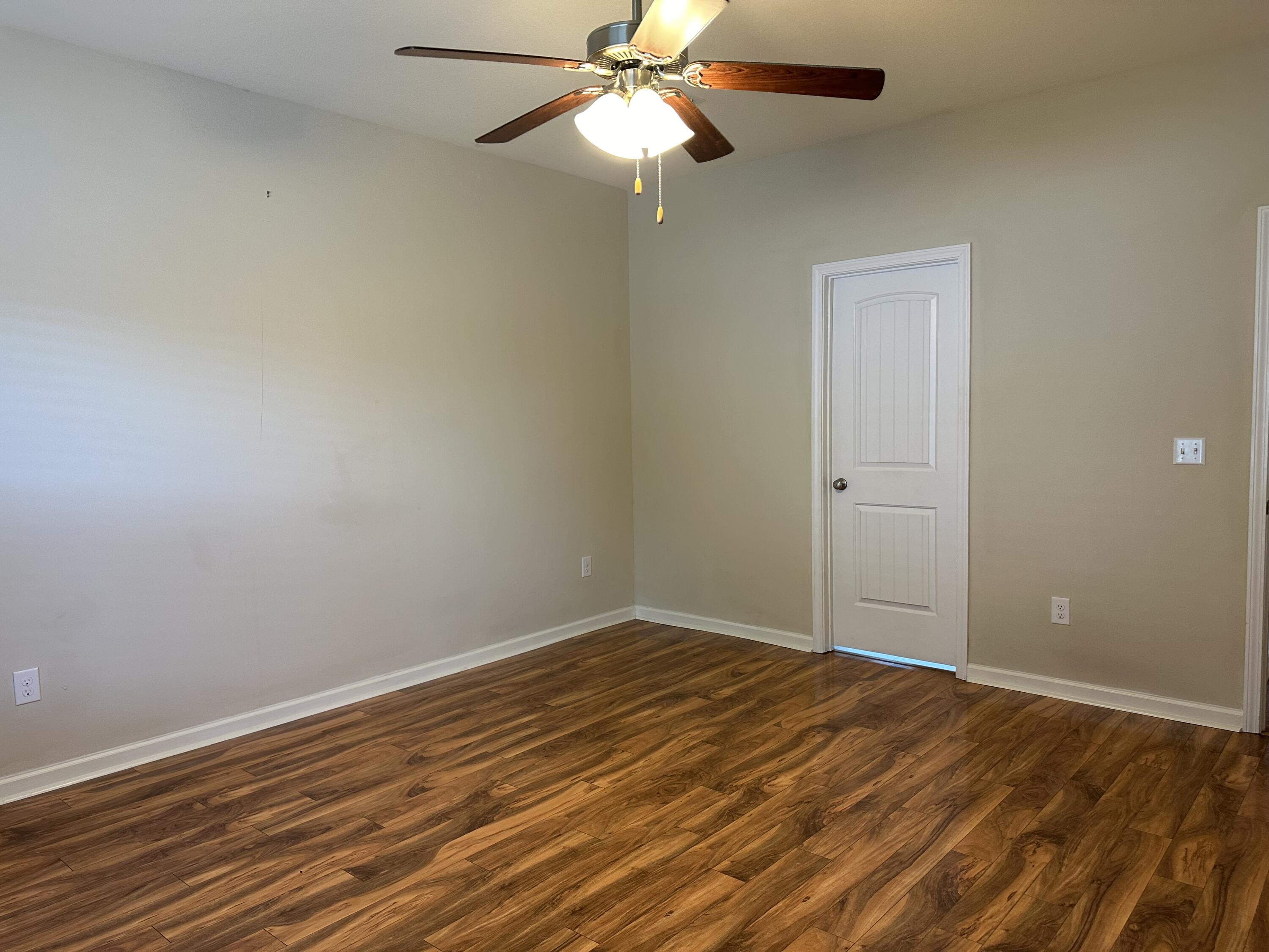 HAMMOCK BAY - Residential Lease