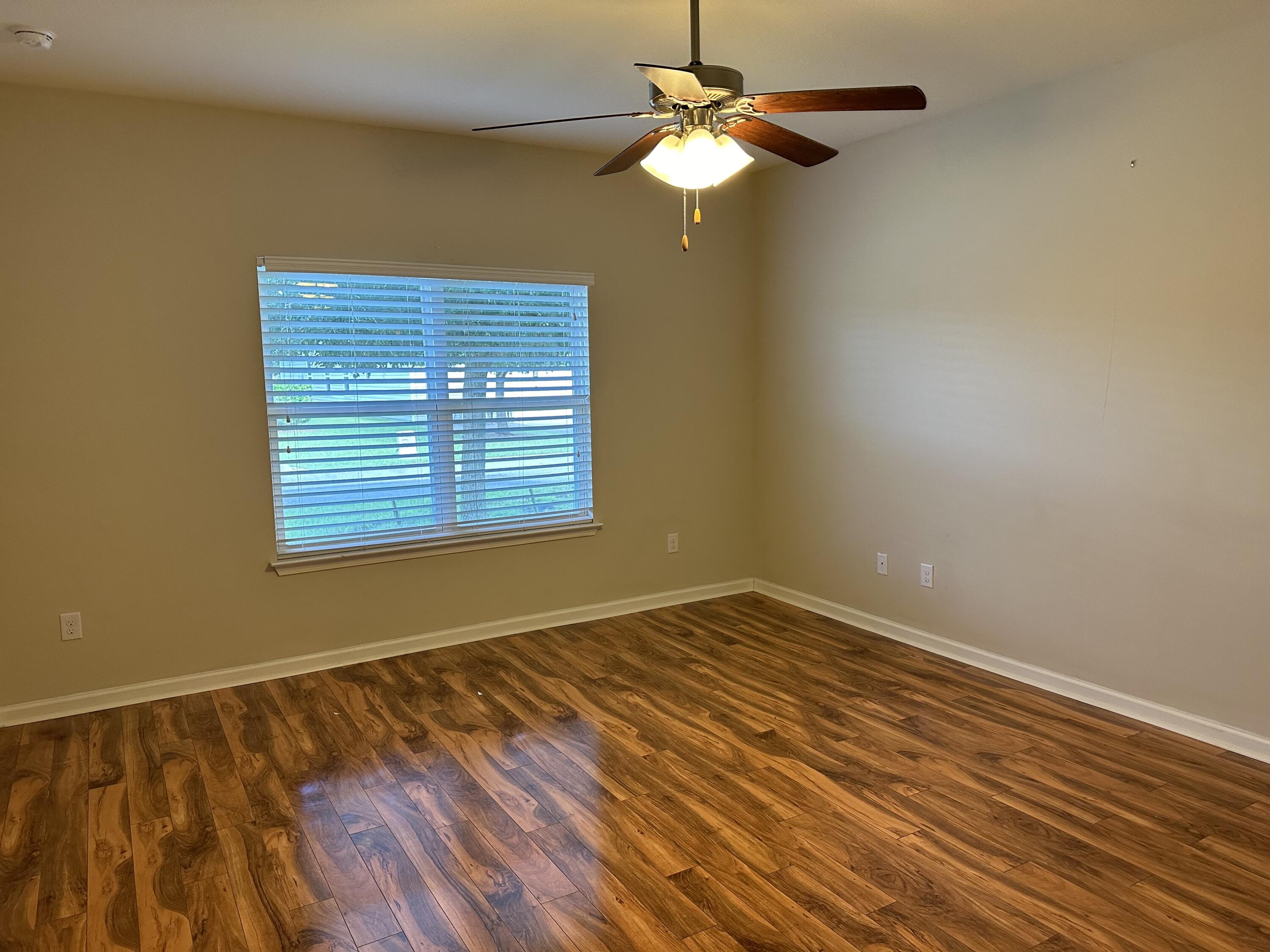 HAMMOCK BAY - Residential Lease