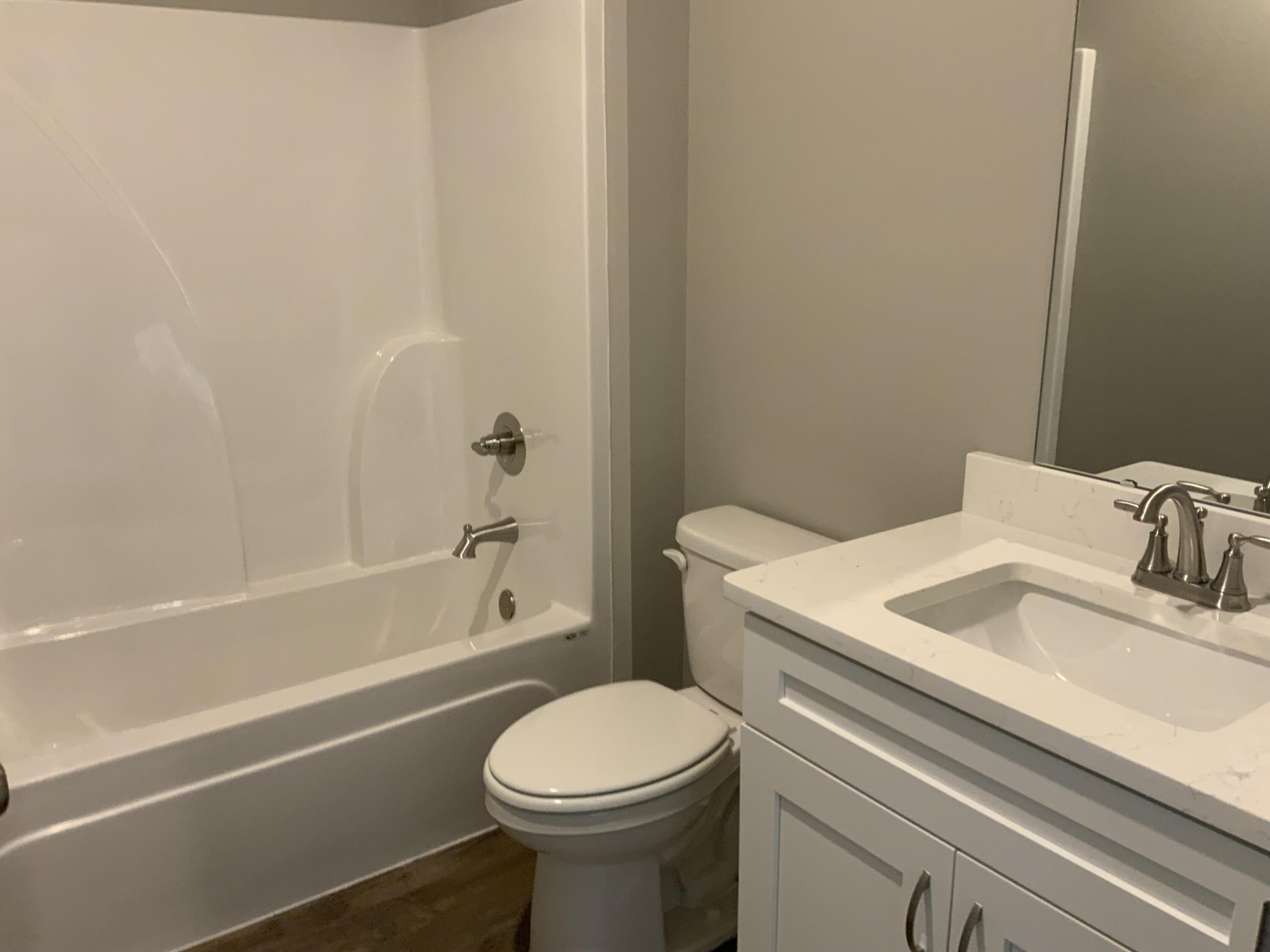 MAJESTIC OAKS VINEYARD - Residential