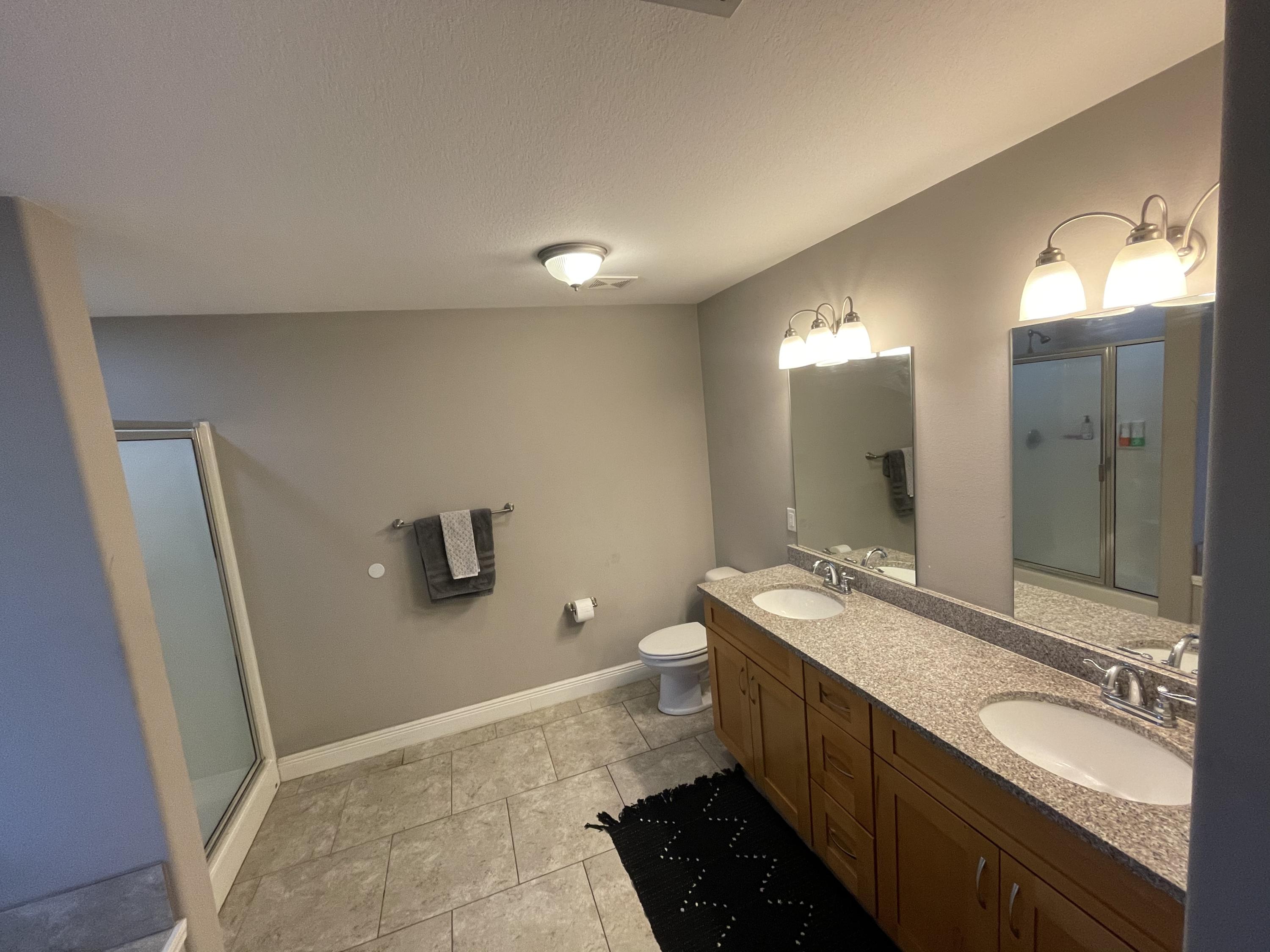 HOLLEY SHORES - Residential Lease