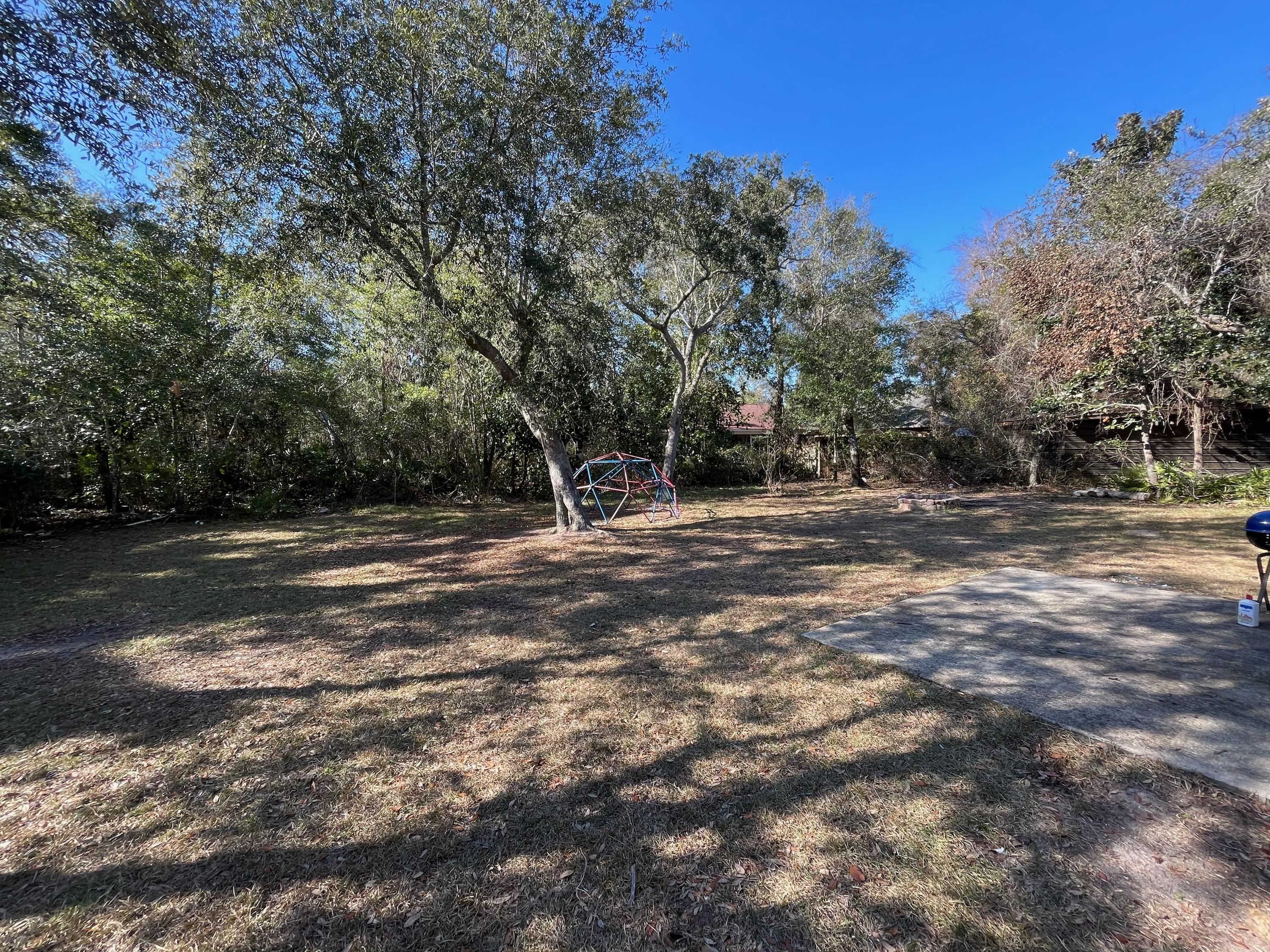 HOLLEY SHORES - Residential Lease