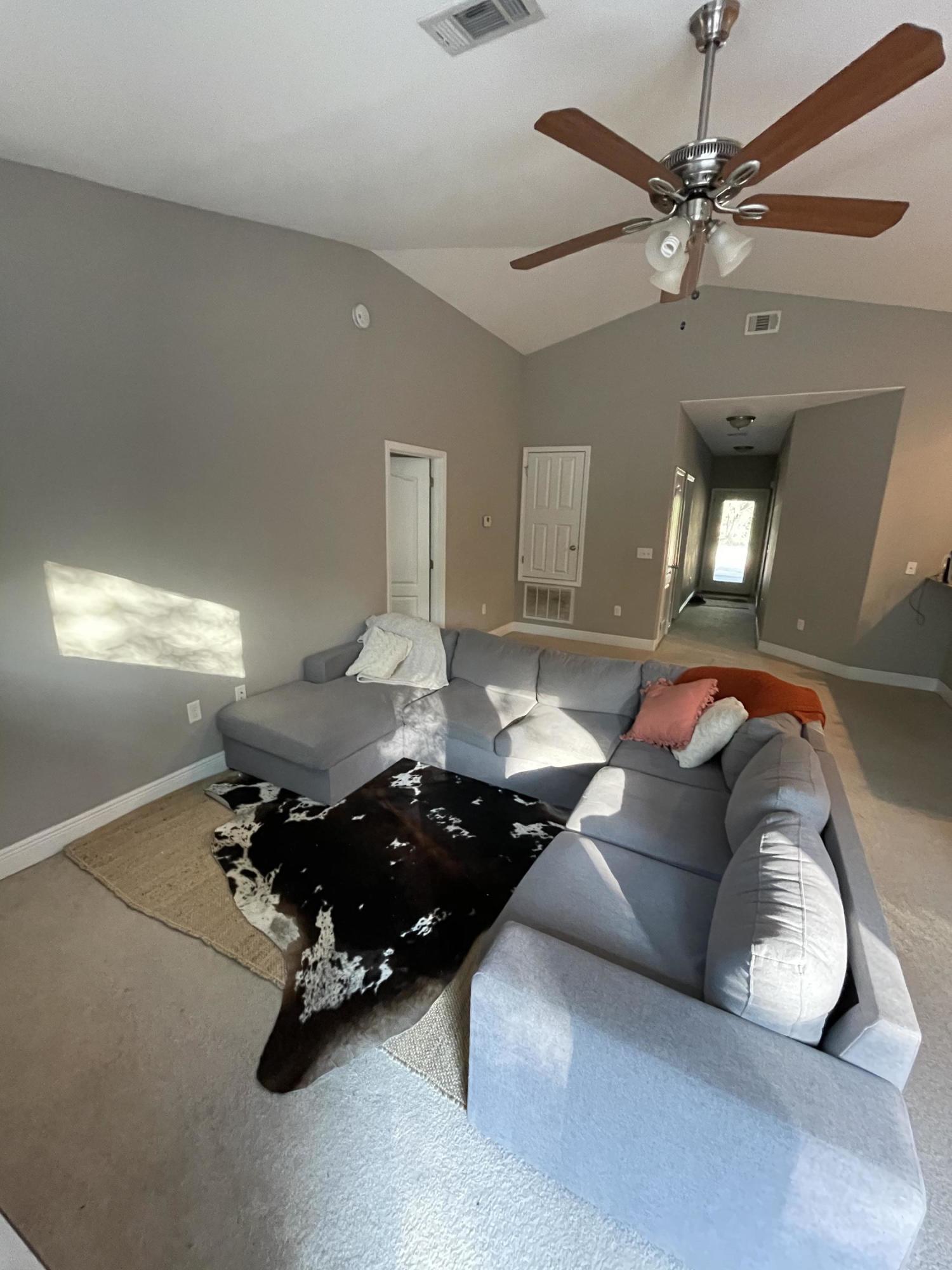 HOLLEY SHORES - Residential Lease