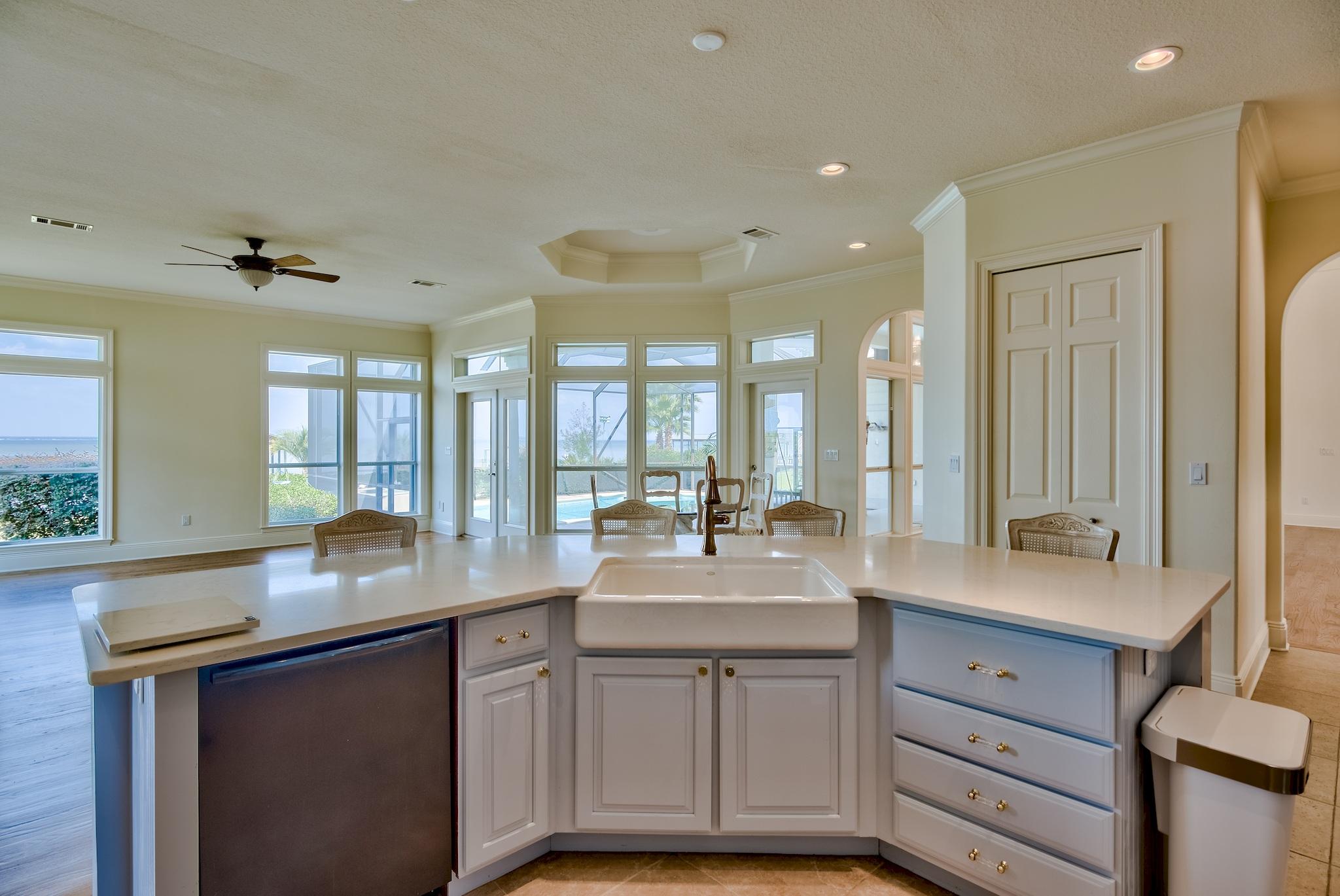 HOLIDAY SHORES ESTATES - Residential