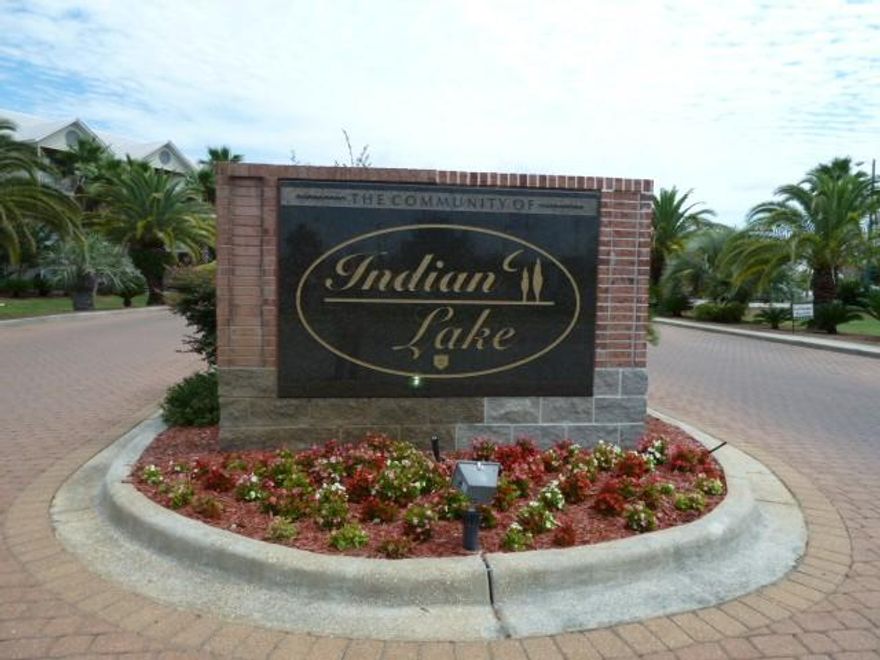 Great Price for first floor 3BR/2BA condo in Indian Lake. Convenient to our beautiful beaches, Destin Dog Park, Destin airport, shopping and dining. Amenities for Indian Lake condos include on-site property management, swimming pool, fitness center, clubhouse, playground, and cable service. Buyer to verify all dimensions to their satisfaction.