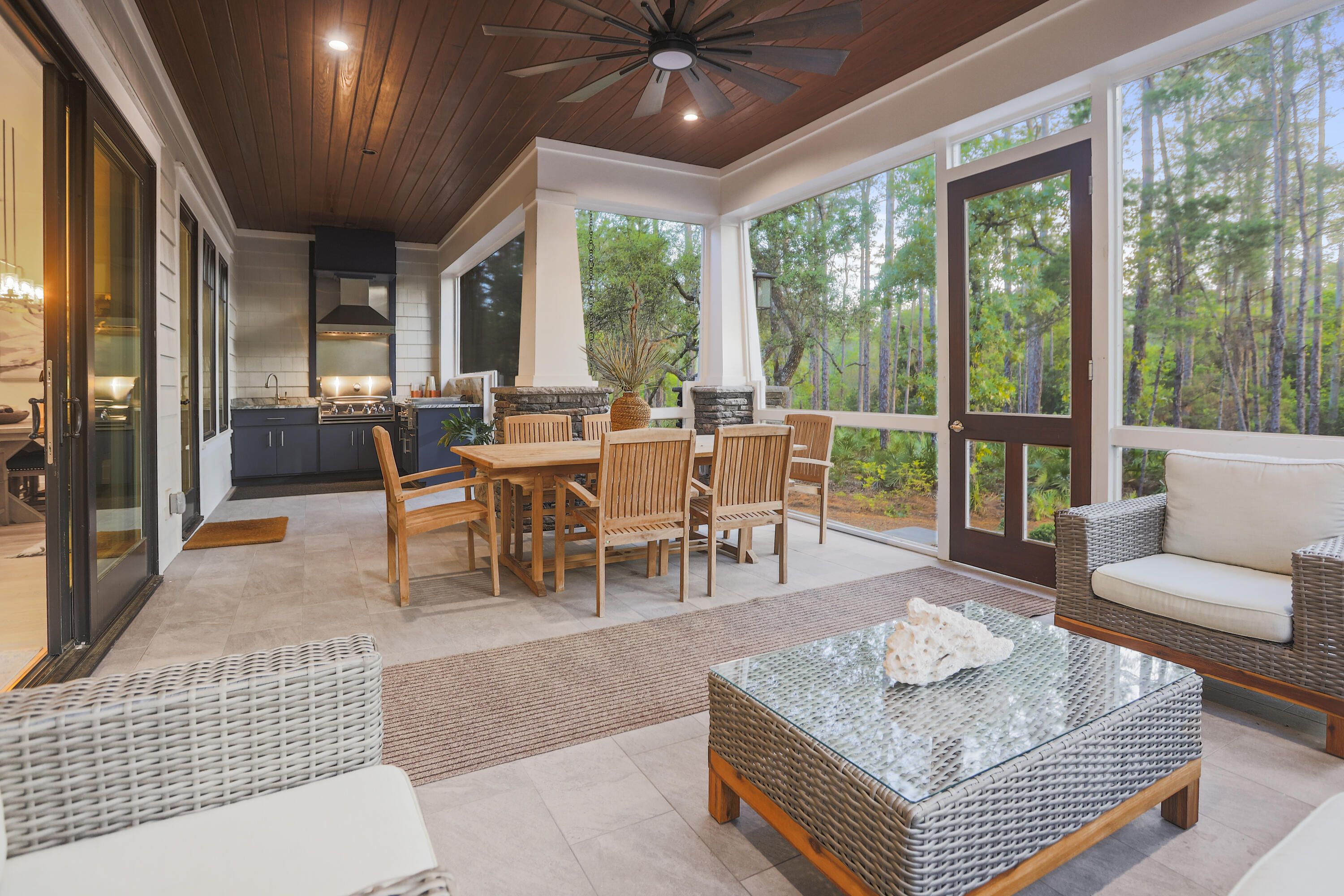 WILD HERON - Residential