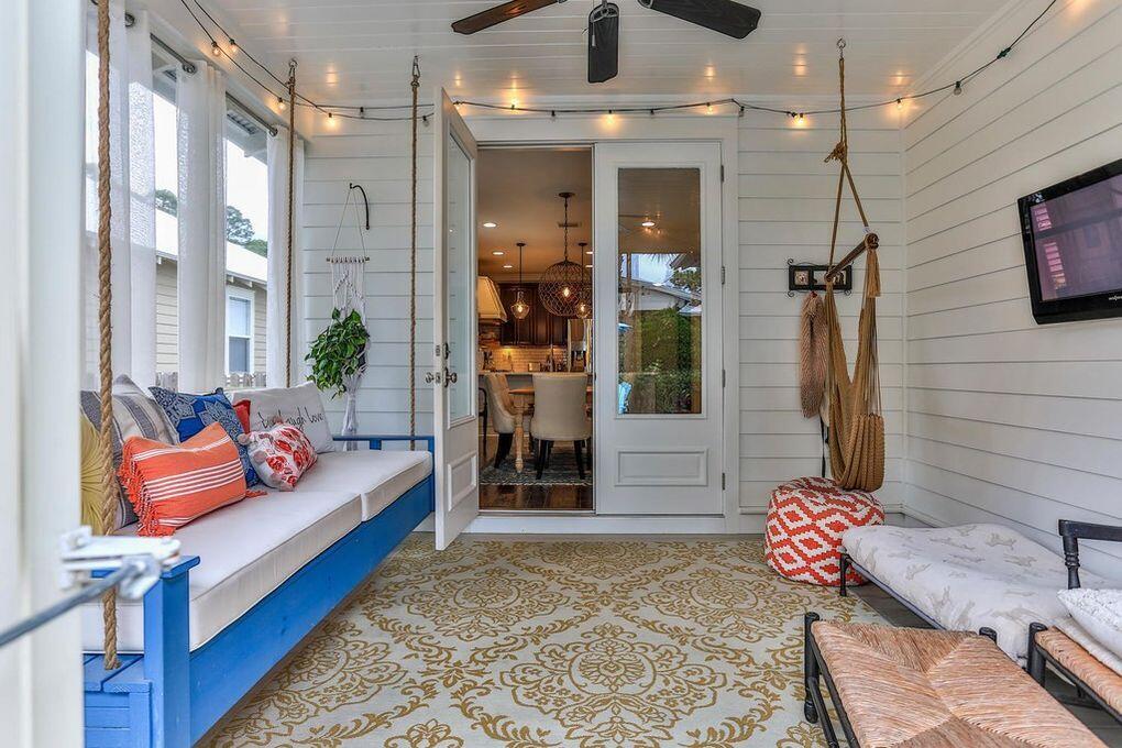 CARSON OAKS - Residential