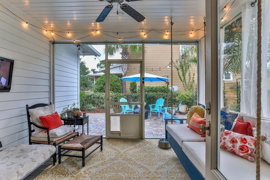 CARSON OAKS - Residential