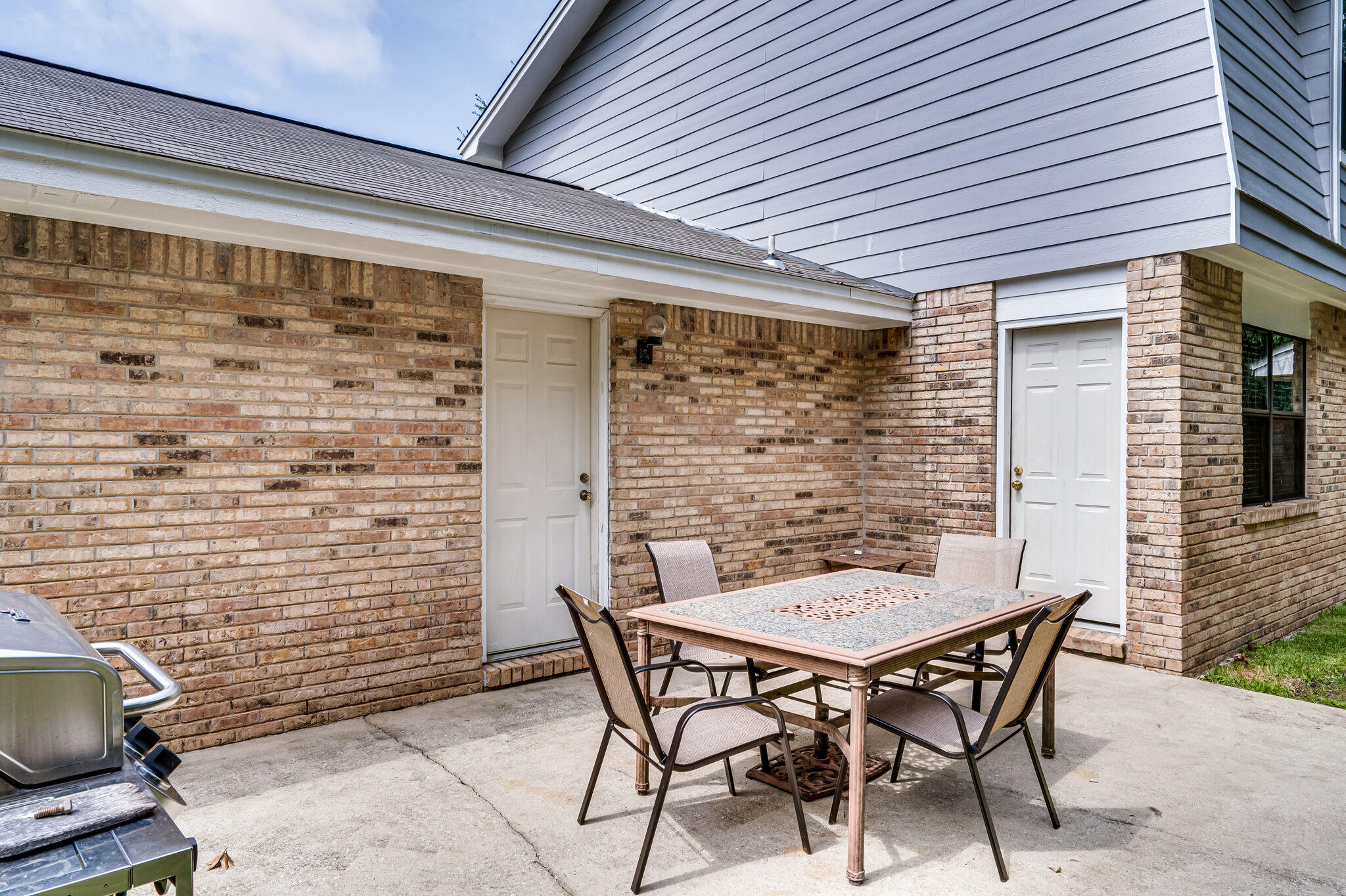 RAINTREE ESTATES - Residential