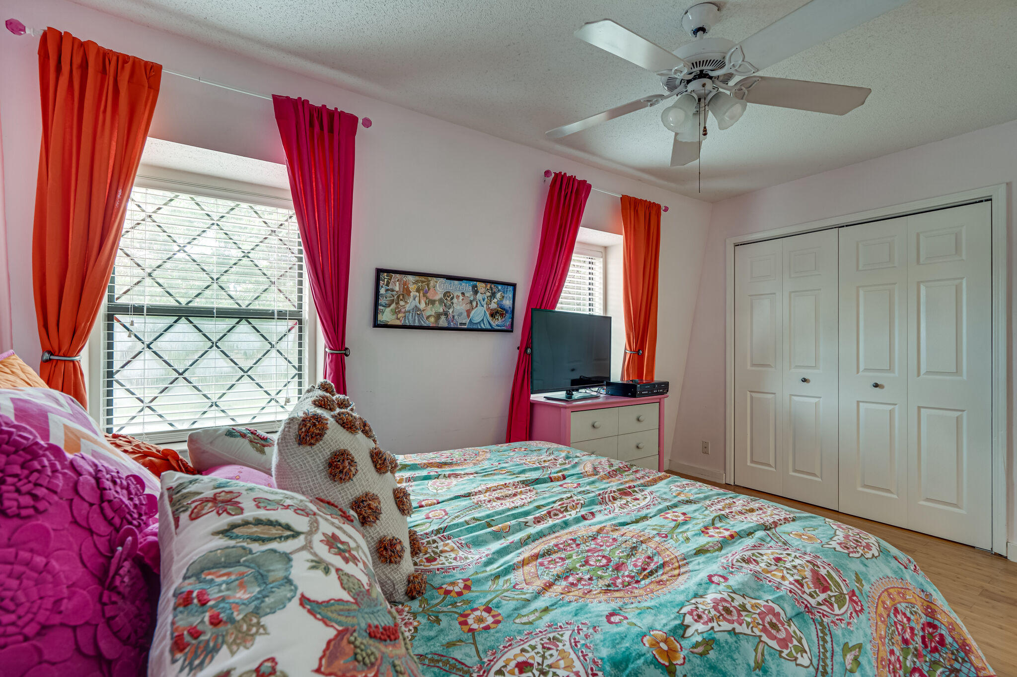 RAINTREE ESTATES - Residential