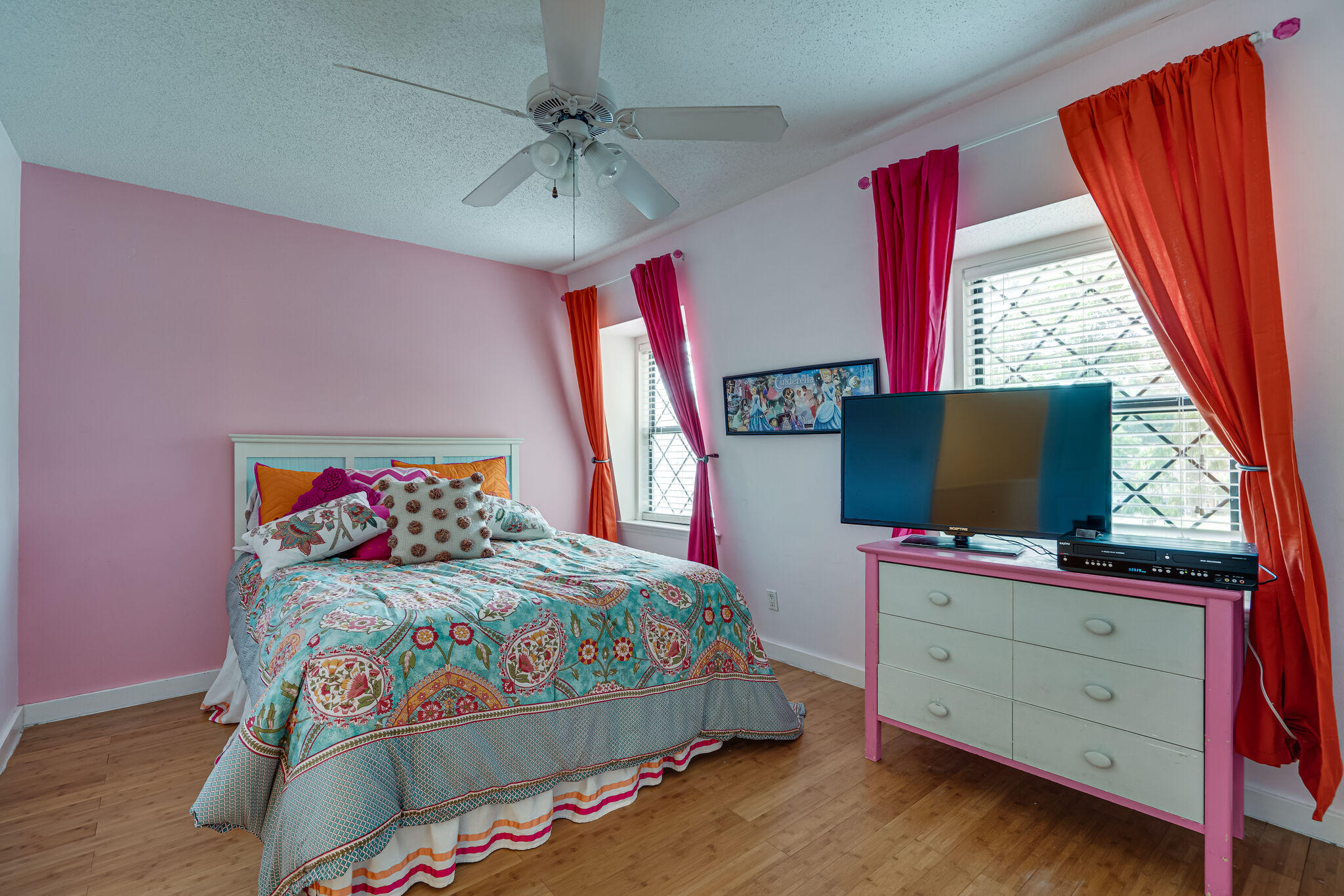 RAINTREE ESTATES - Residential