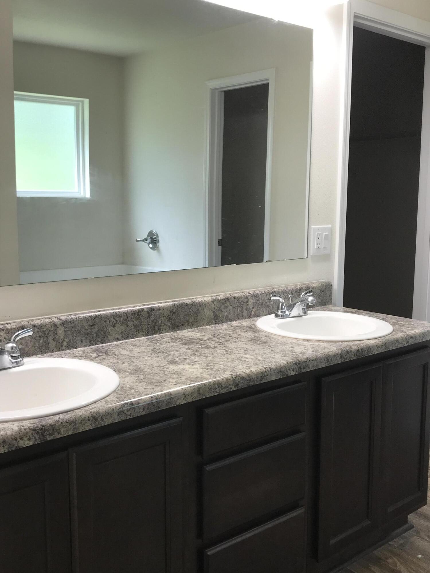 Taylor Farms - Residential Lease