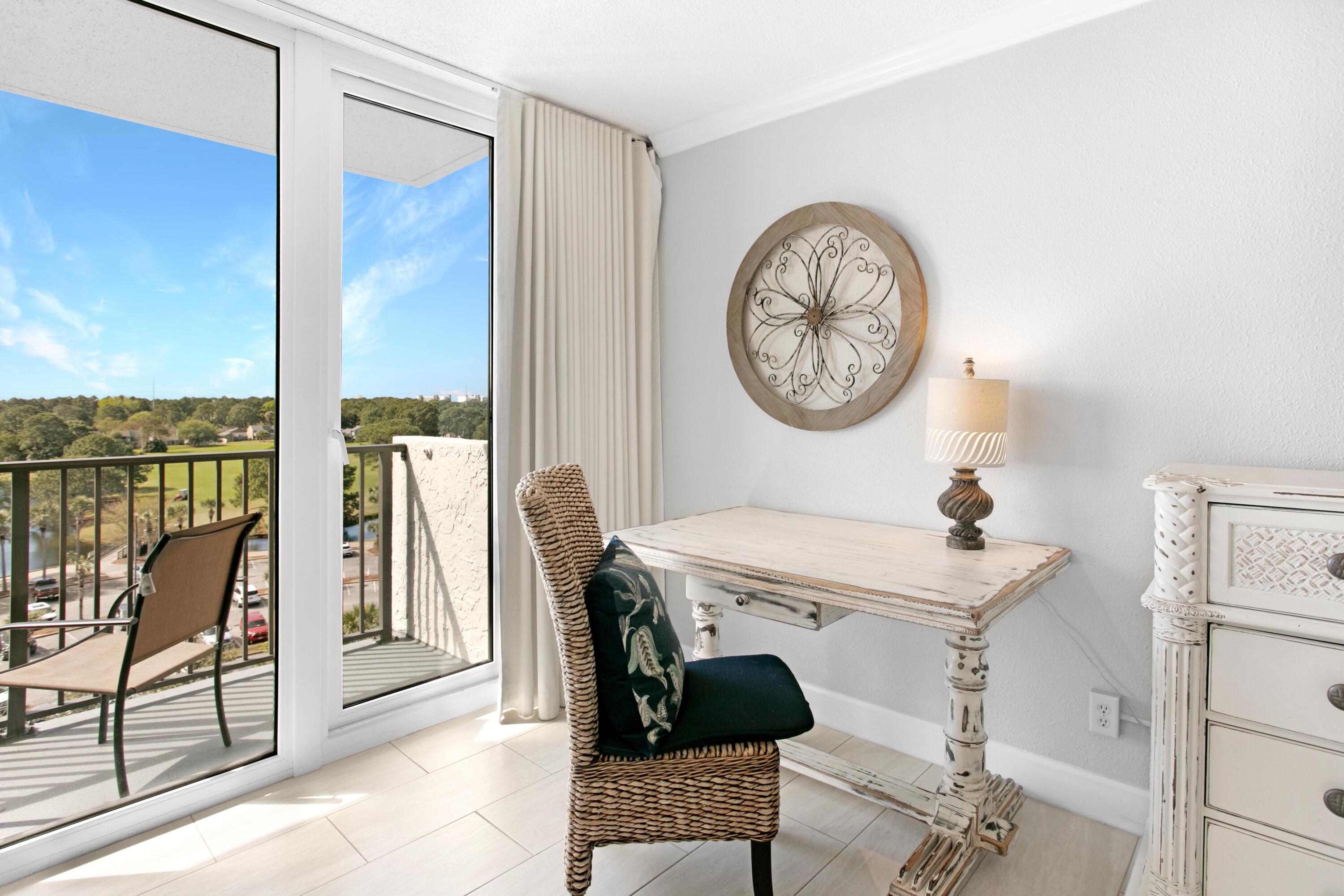 BAYSIDE CONDO SANDESTIN - Residential