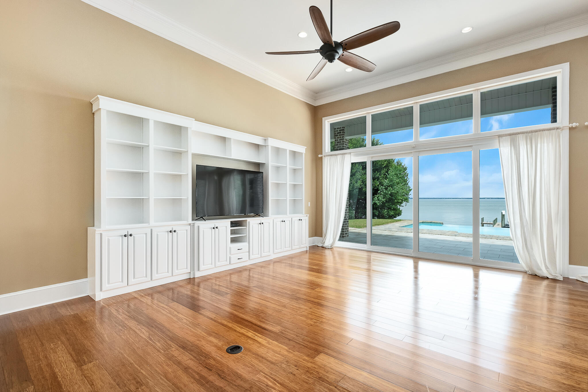 MORENO ACRES S/D - Residential