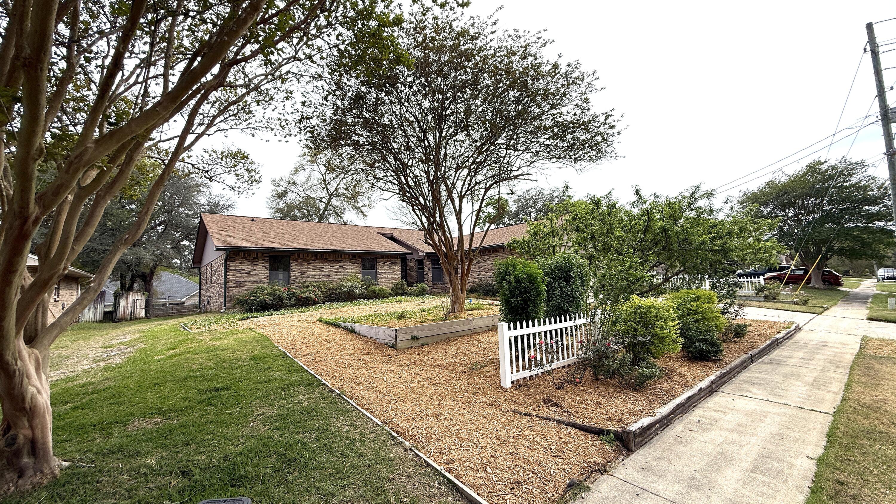 VALPARAISO PINECREST 5 - Residential