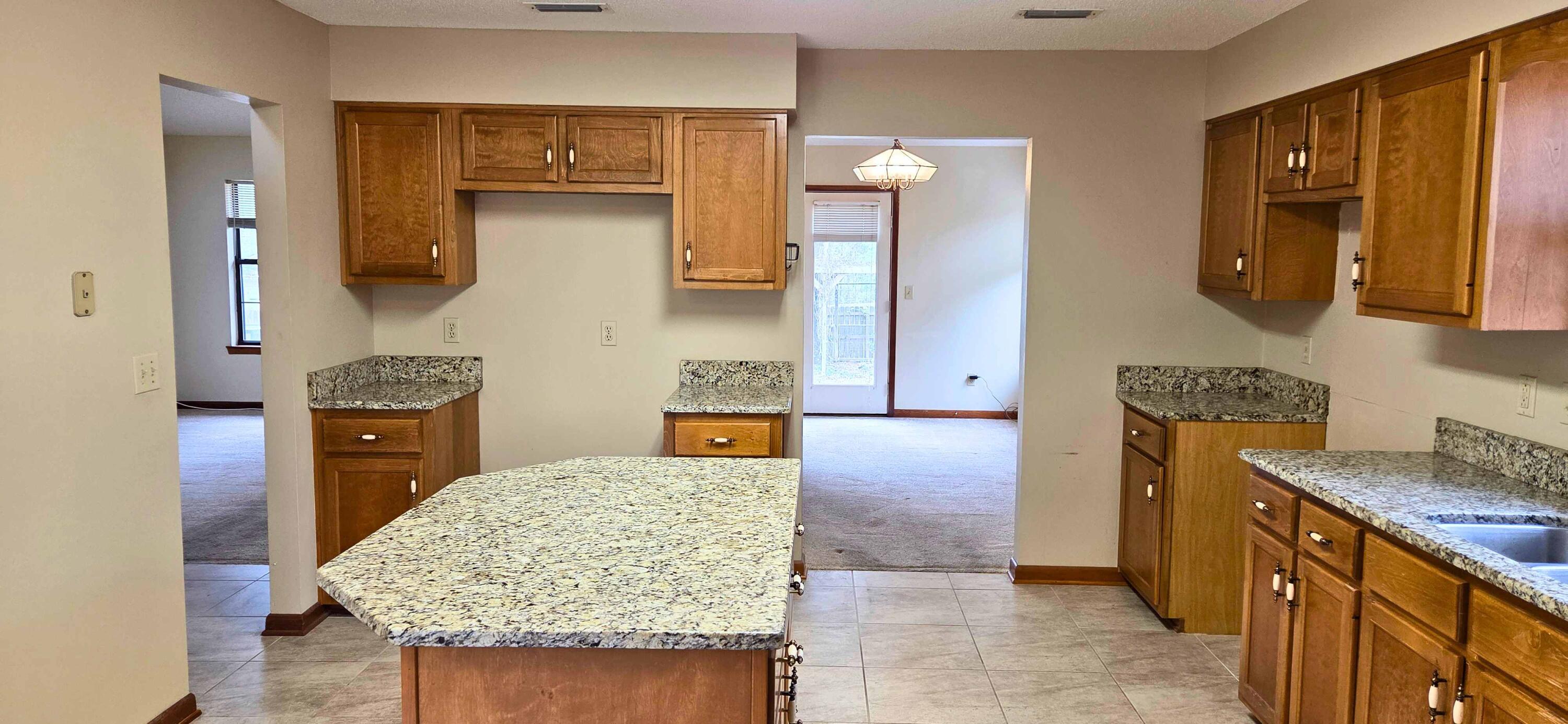 VALPARAISO PINECREST 5 - Residential