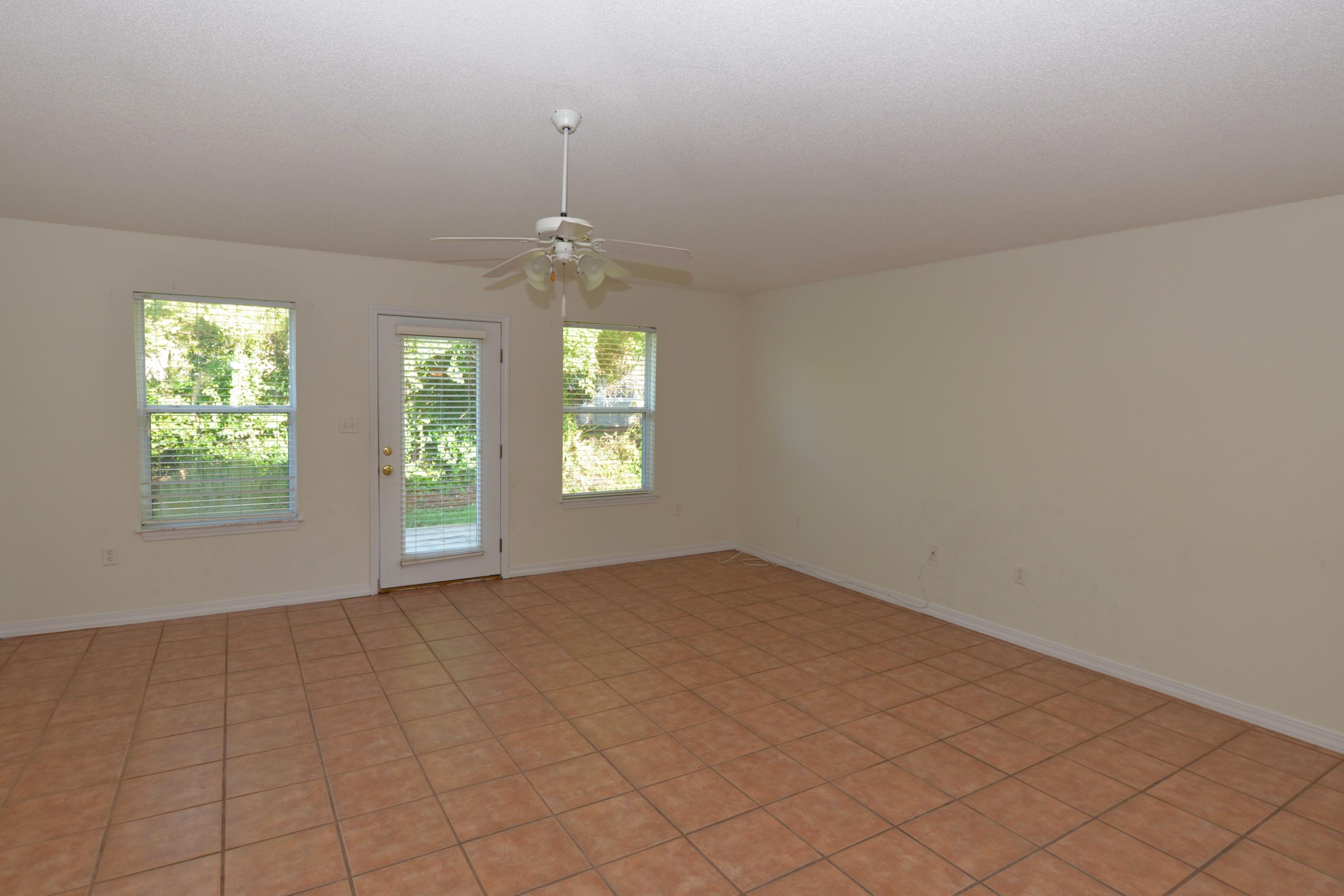 MARAVILLA COTTAGES - Residential