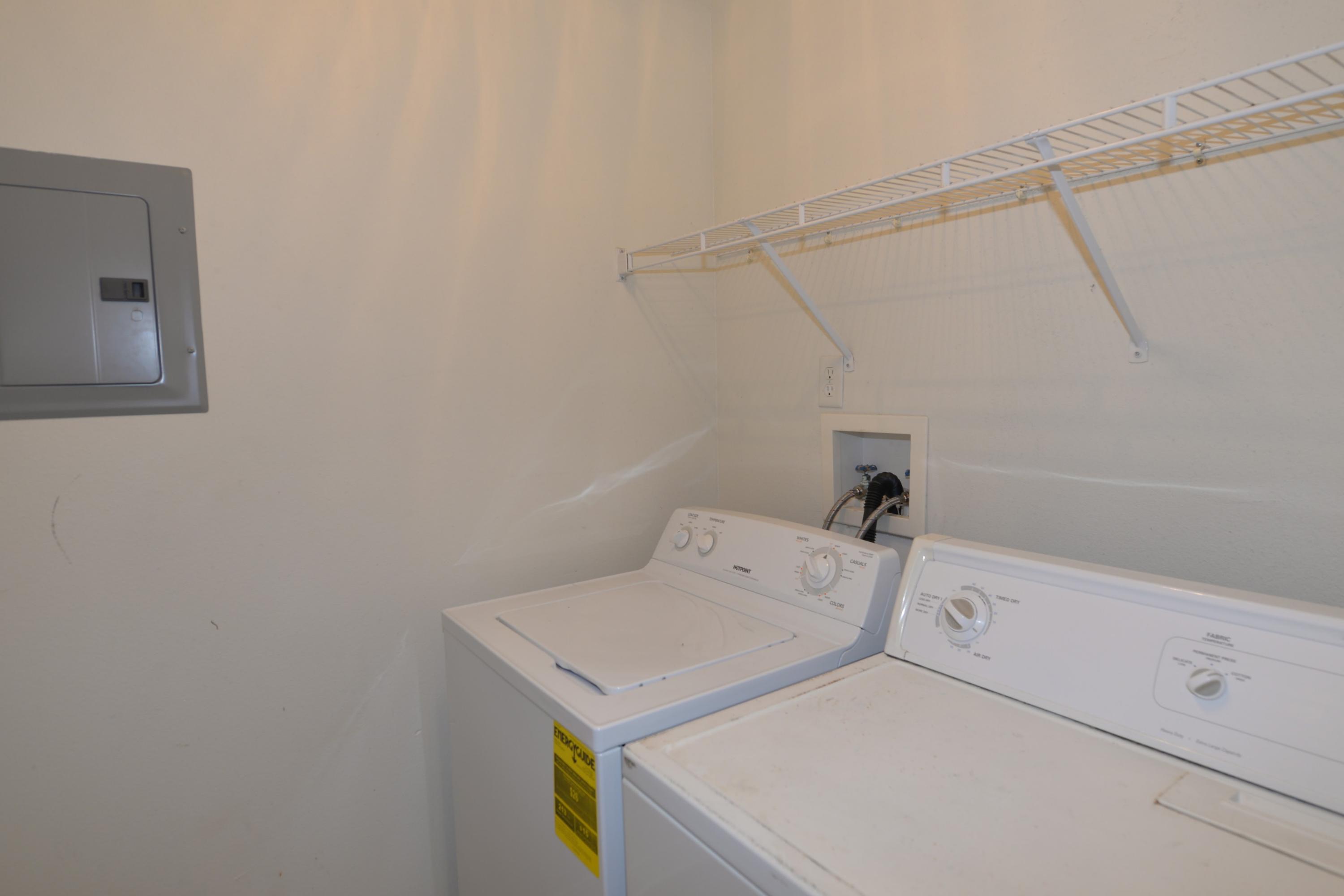 MARAVILLA COTTAGES - Residential