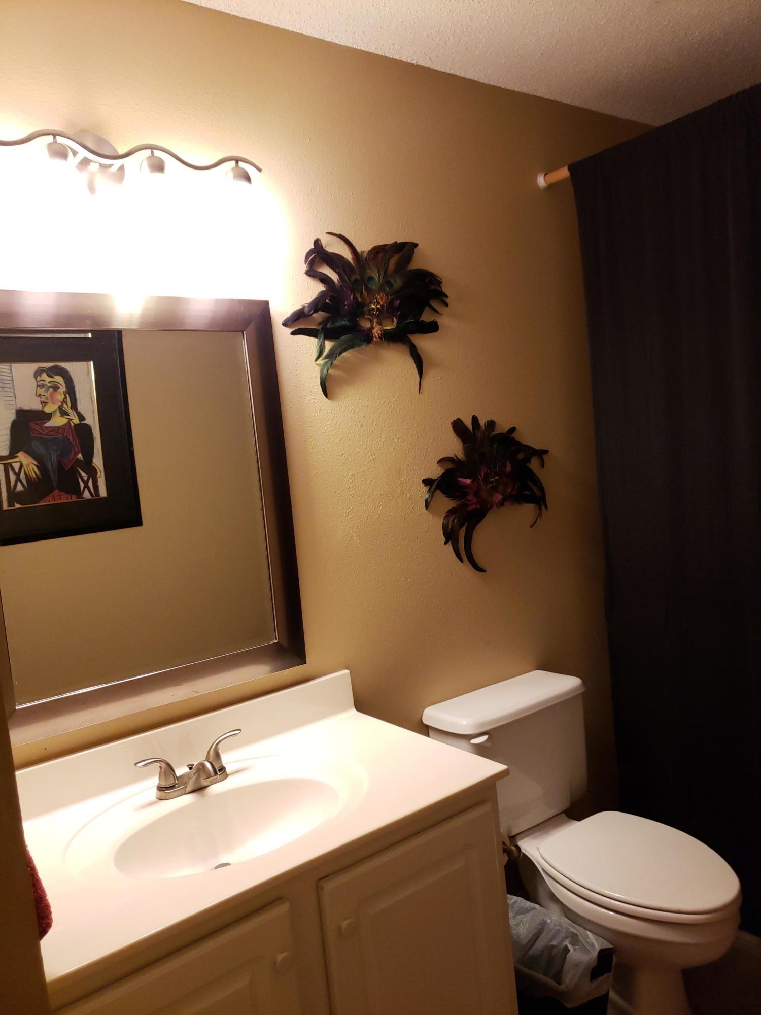 ALI-JO MANOR - Residential