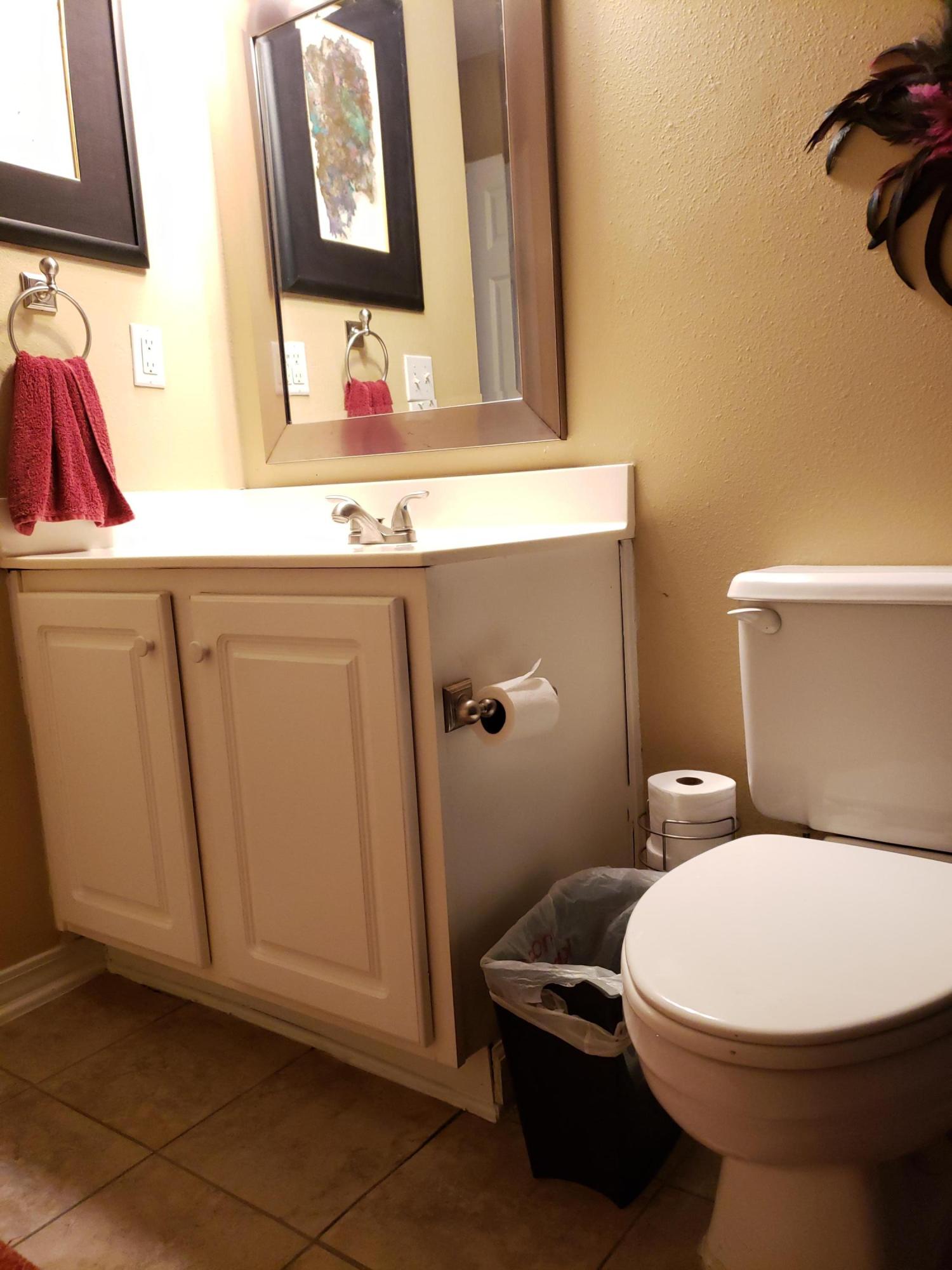 ALI-JO MANOR - Residential